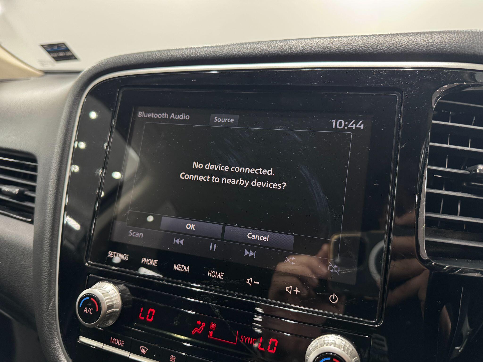 Mitsubishi Outlander view 37