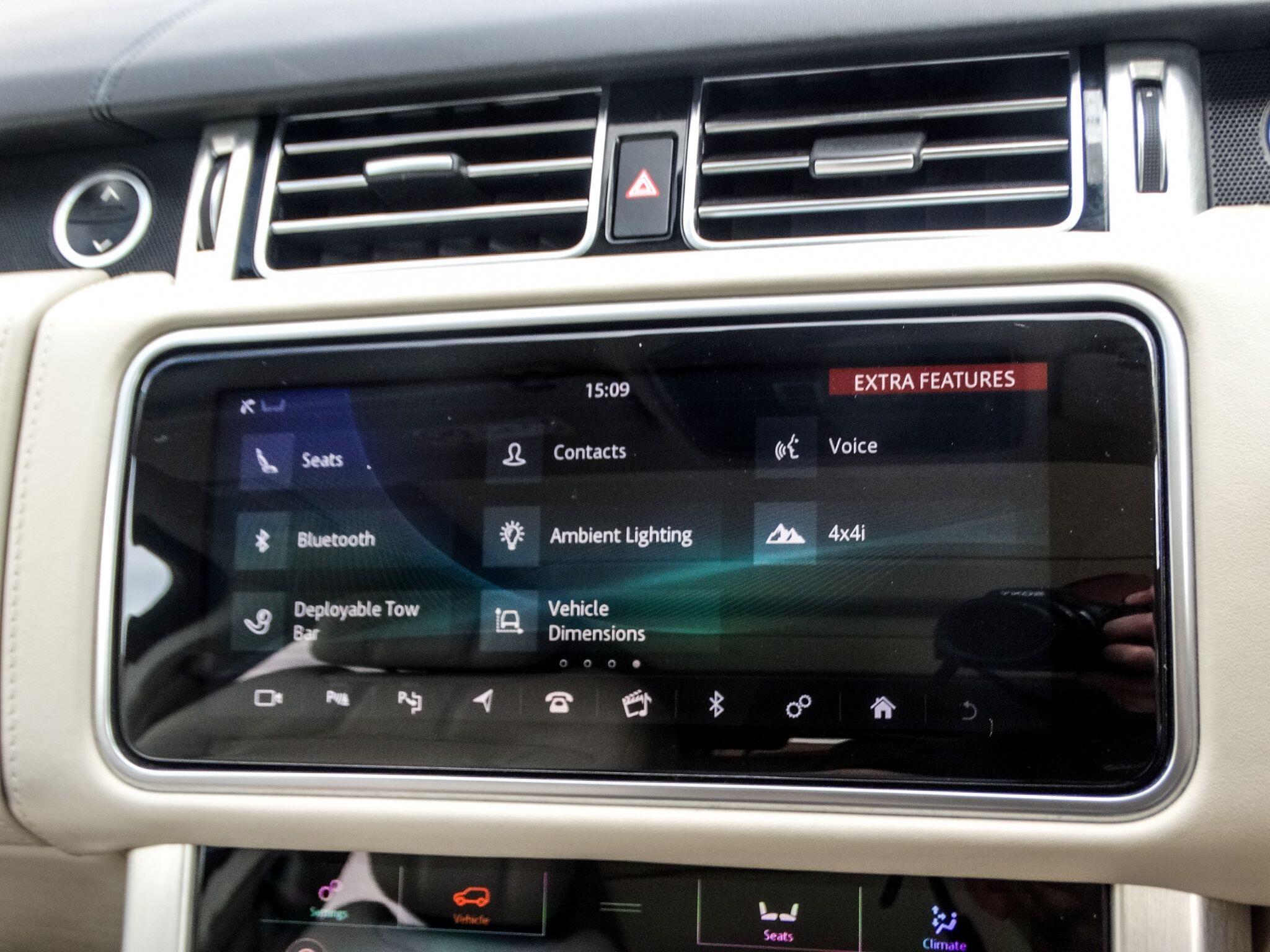 Land Rover Range Rover view 23