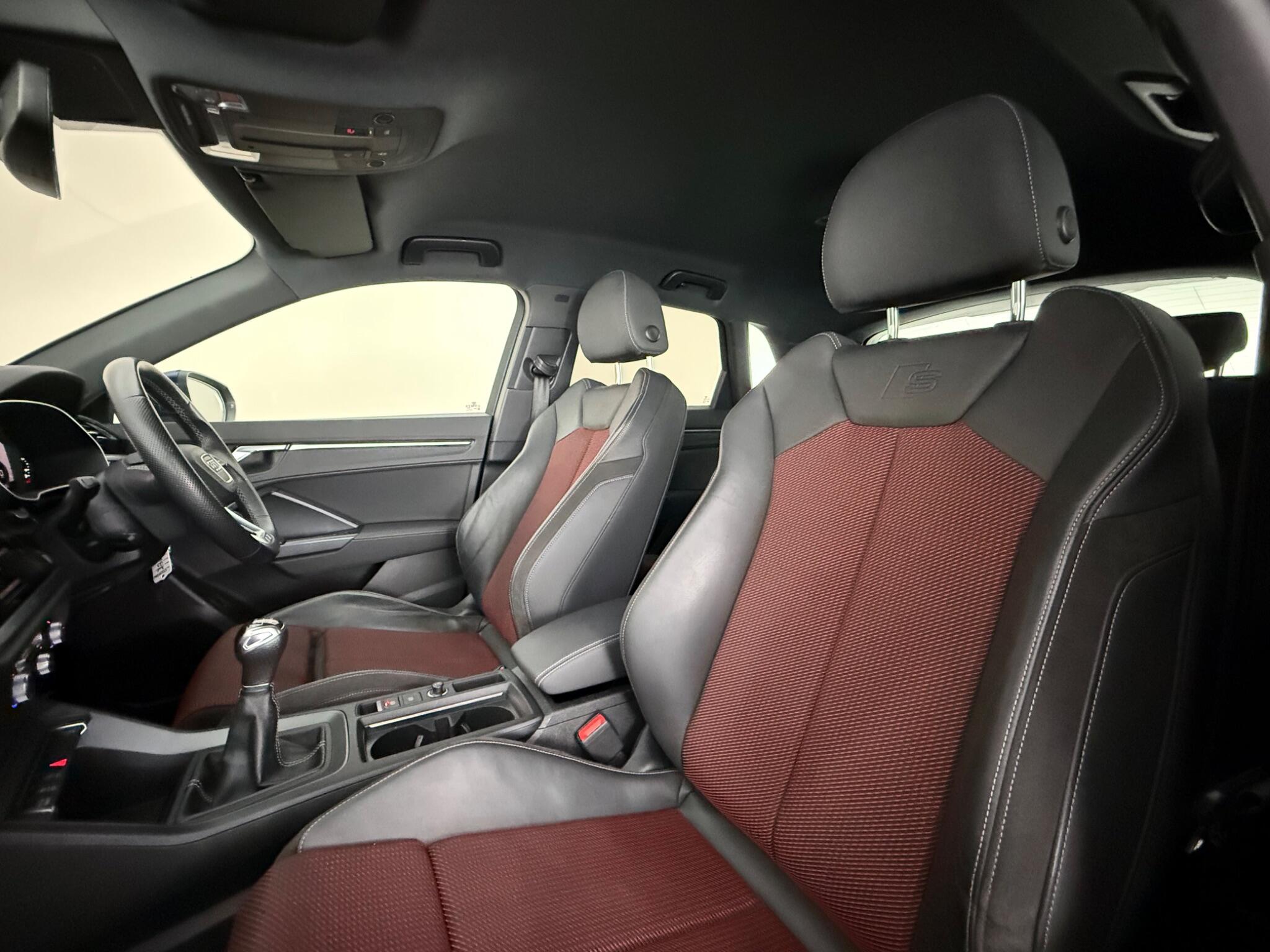Audi Q3 view 31