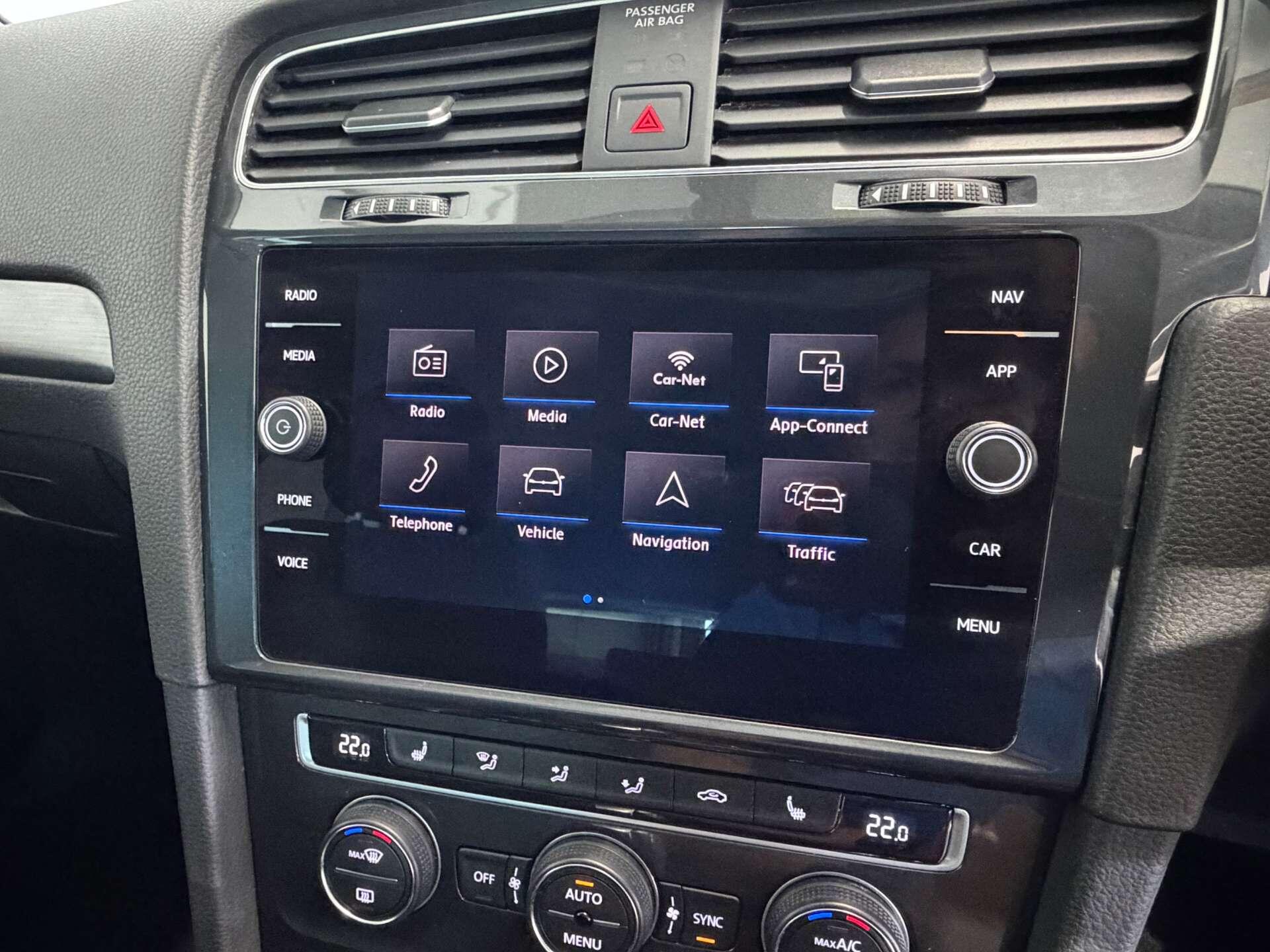 Volkswagen Golf view 40