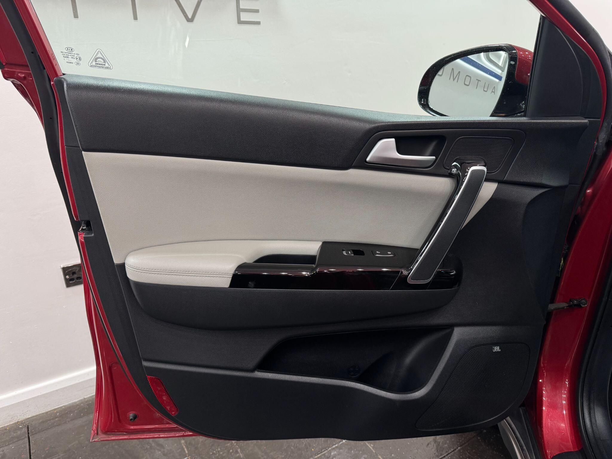 Kia Sportage view 55