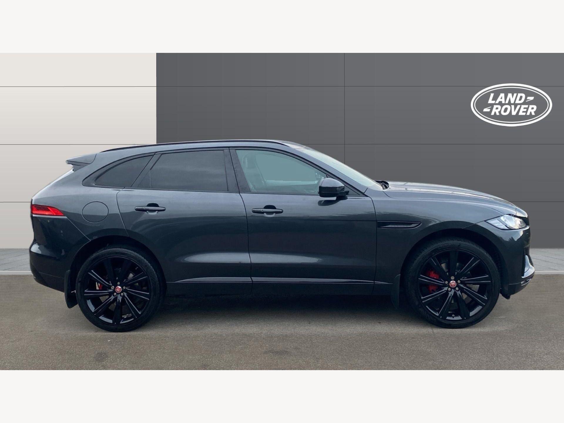 Jaguar F-Pace view 6