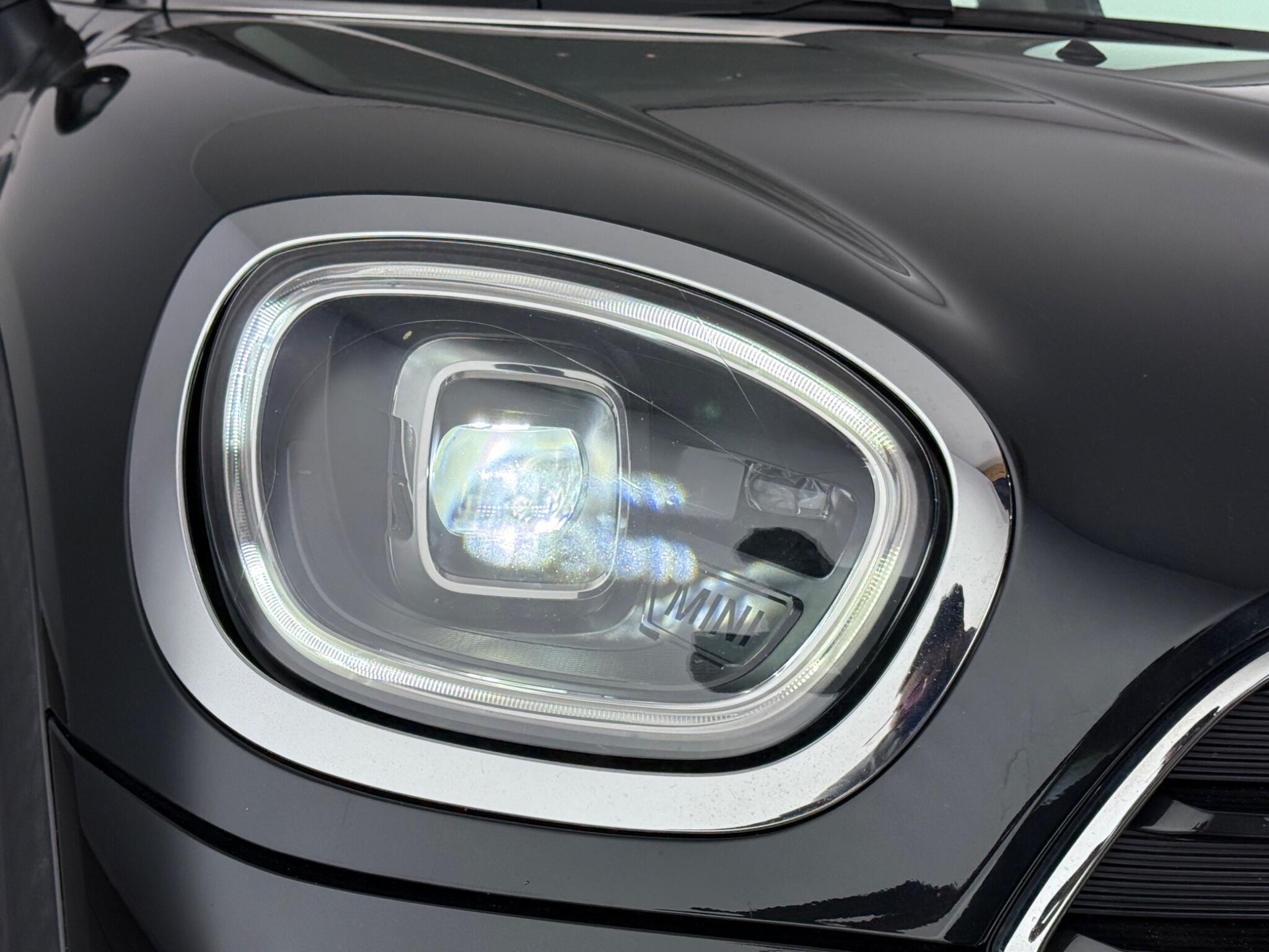 Mini Countryman view 9