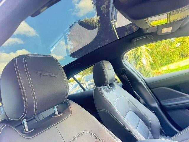 Jaguar I-Pace view 27