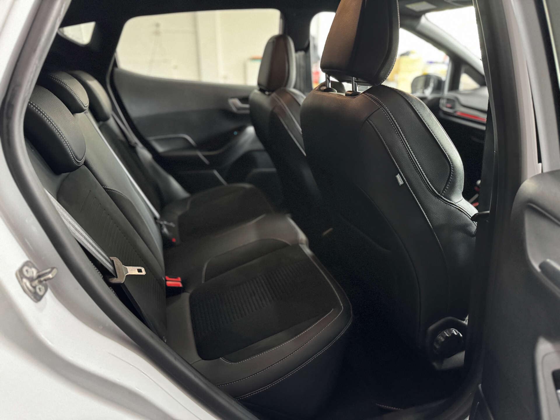 Ford Fiesta view 56