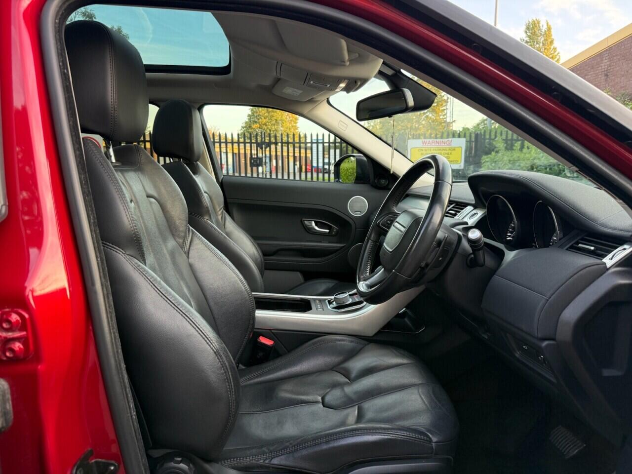 Land Rover Range Rover Evoque view 9