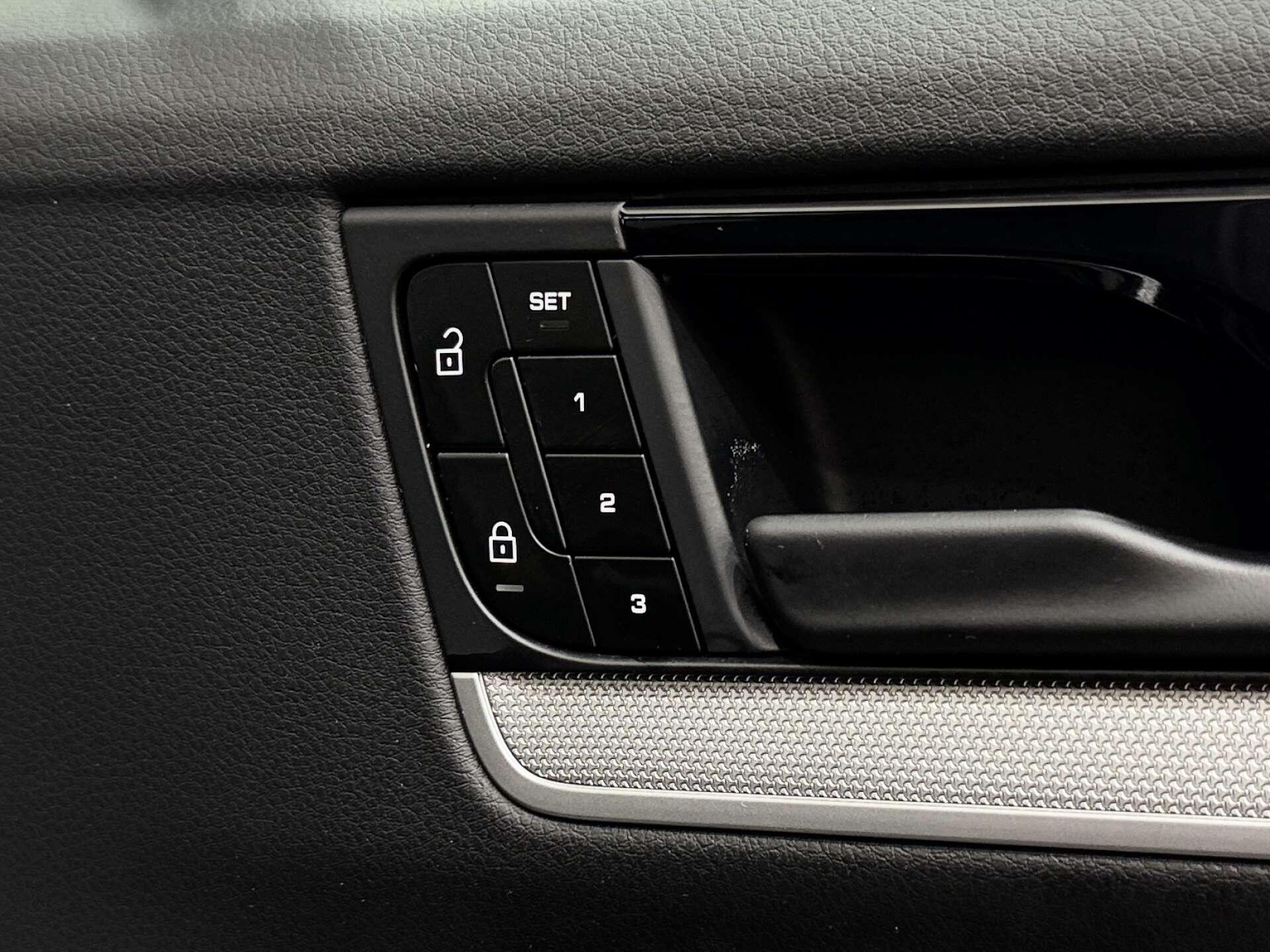 Porsche Cayenne view 36
