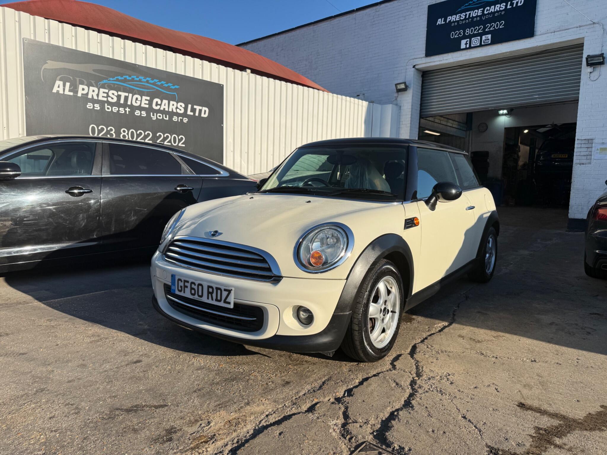 Mini Cooper main image