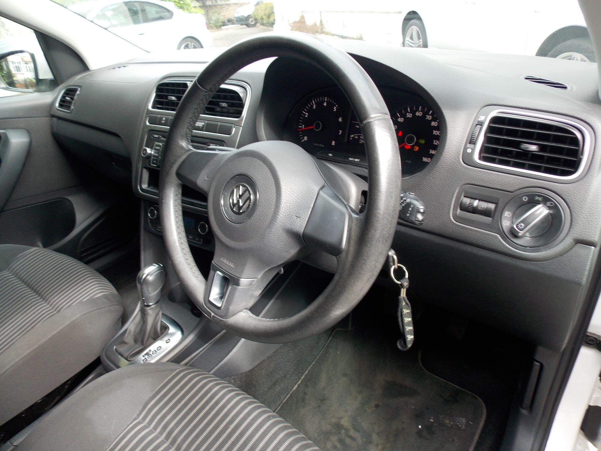 Volkswagen Polo view 21