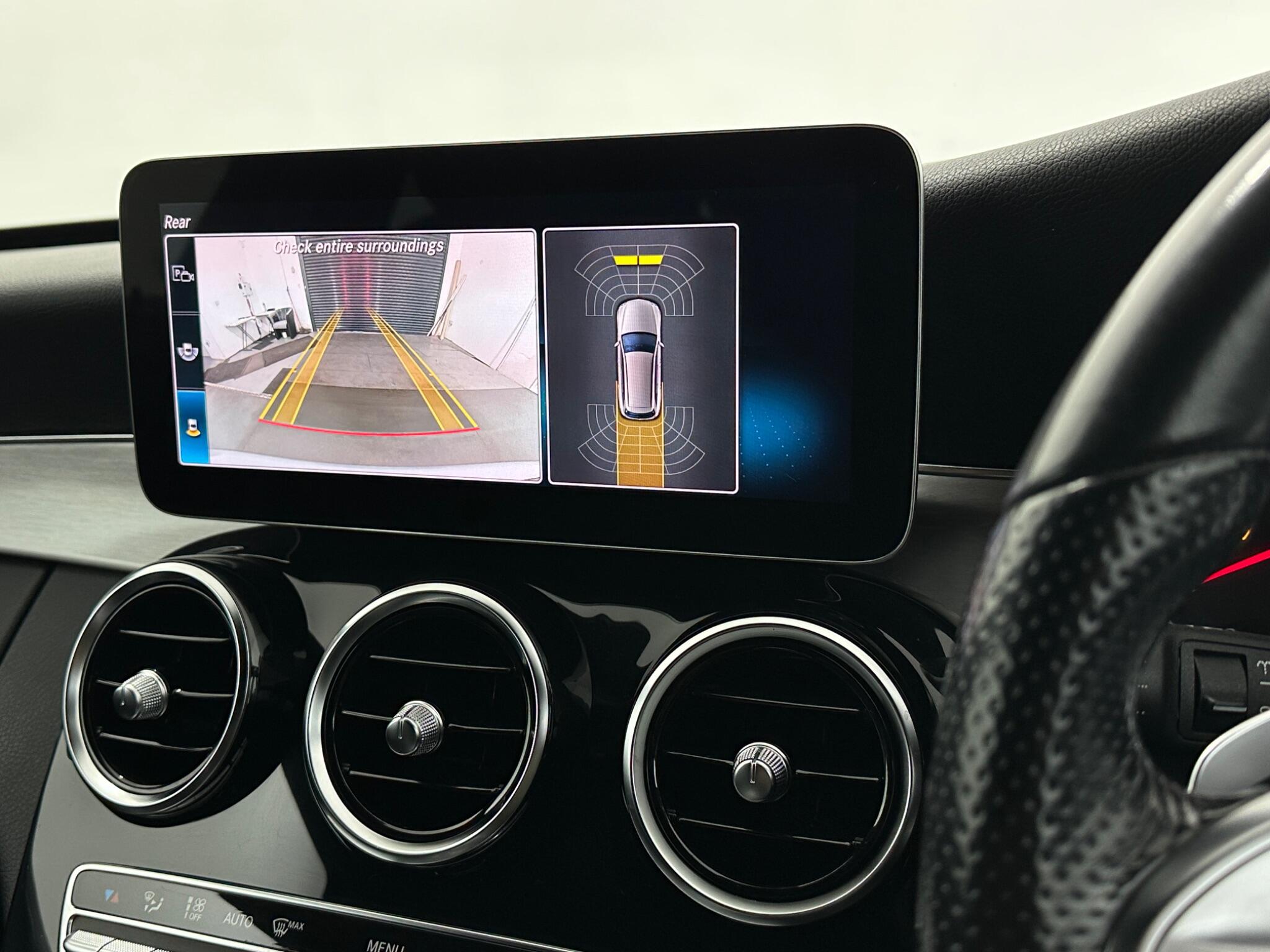 Mercedes-Benz C-Class view 24
