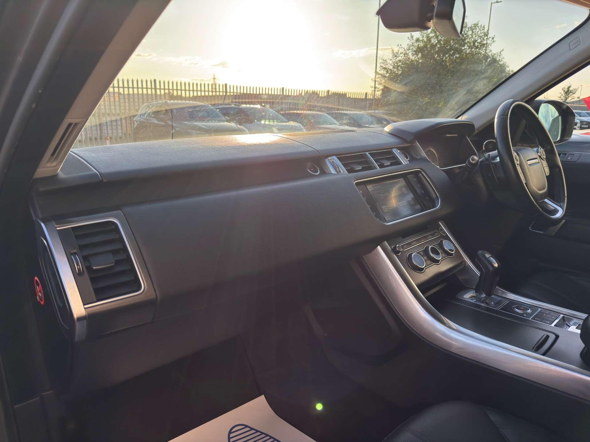Land Rover Range Rover Sport view 50