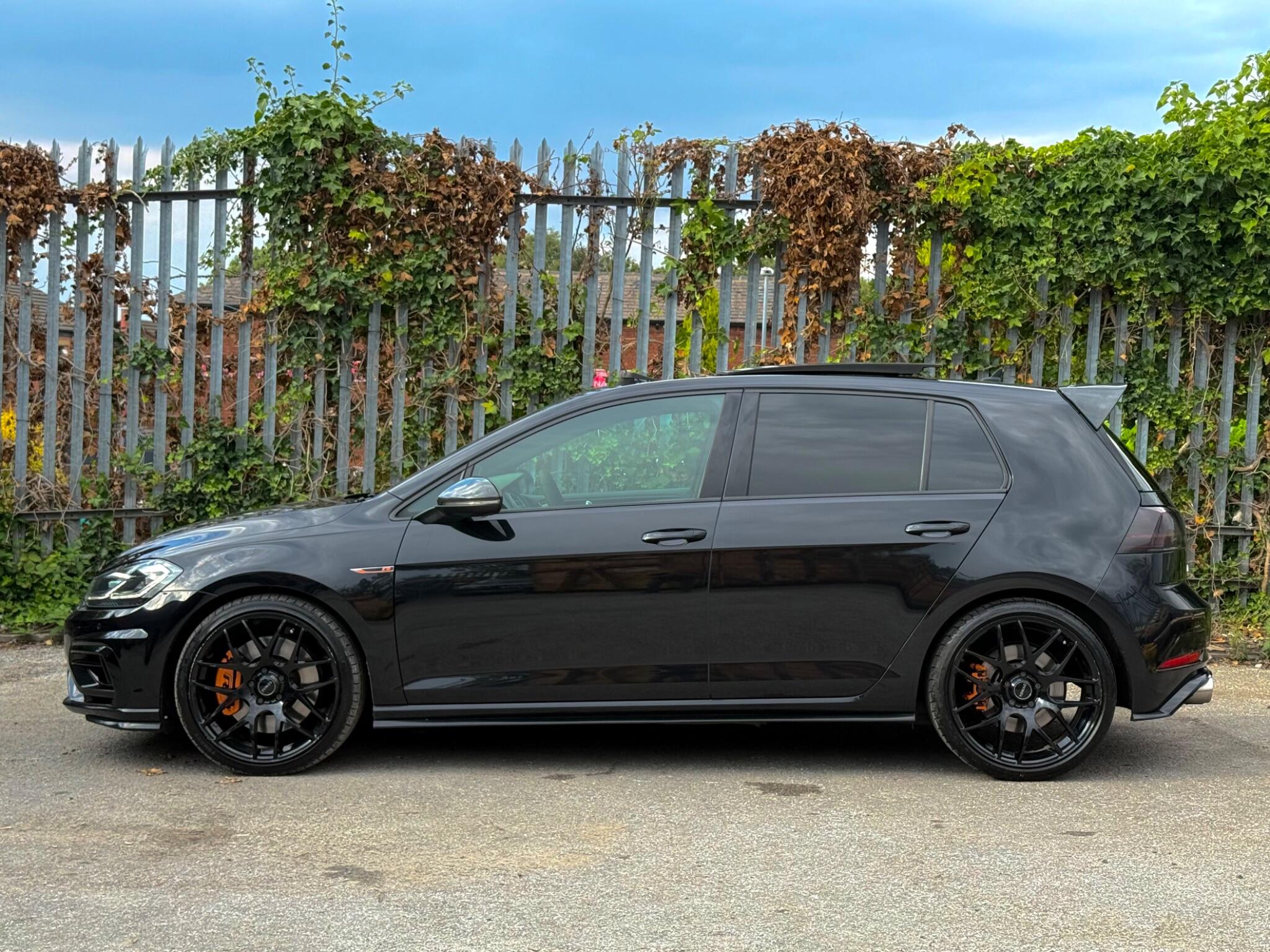 Volkswagen Golf view 5