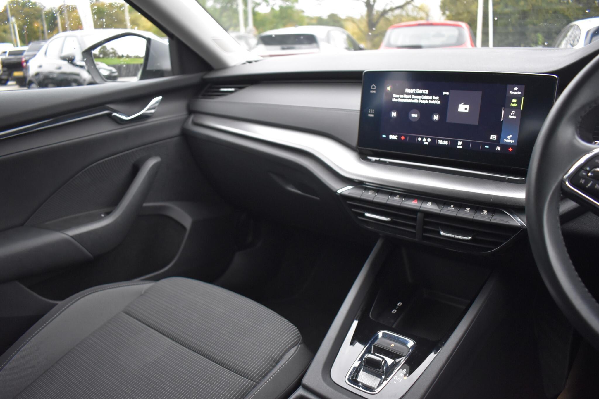 Octavia - 1.0 TSI e-TEC MHEV SE Technology DSG Euro 6 (s/s) 5dr - Image 21
