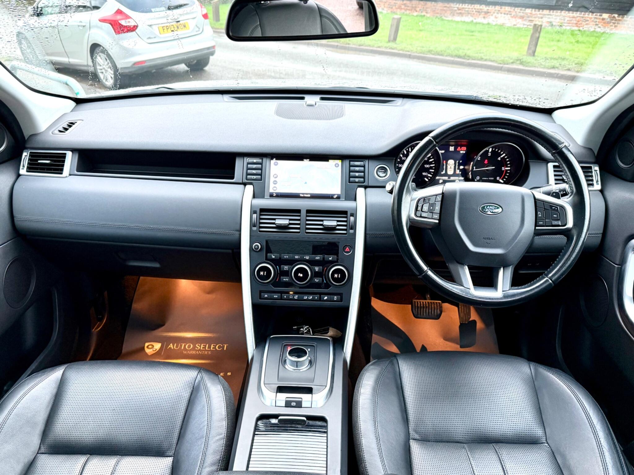 2015 Land Rover Discovery Sport 2.0 TD4 HSE Auto 4WD Euro 6 (s/s) 5dr • 86,302 miles image 22