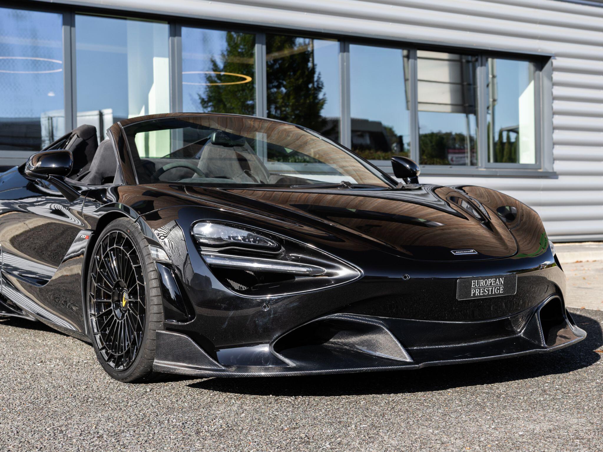 Mclaren 720s view 12