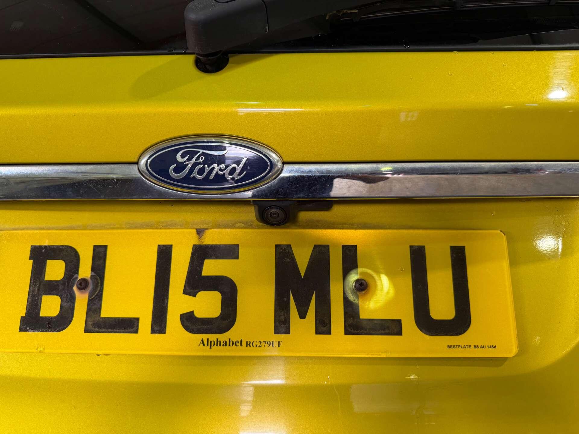 Ford Fiesta view 9