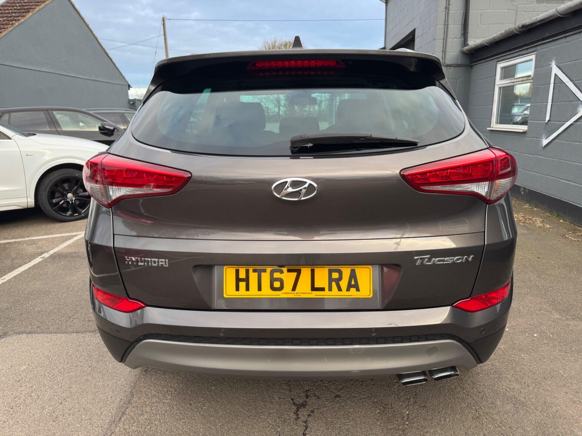 Hyundai Tucson view 22