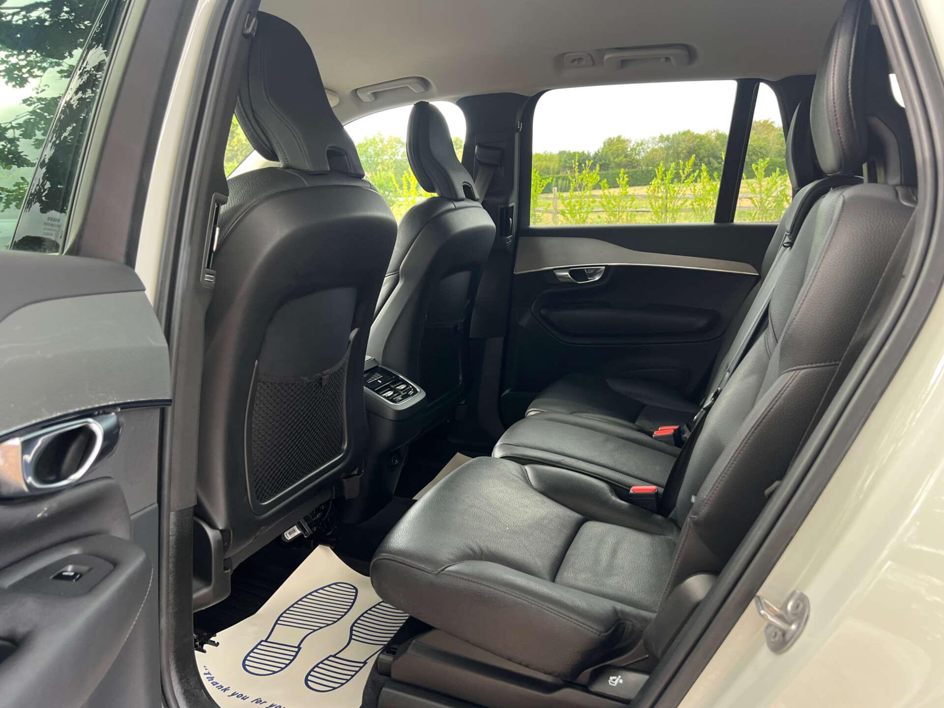 Volvo XC90 view 45