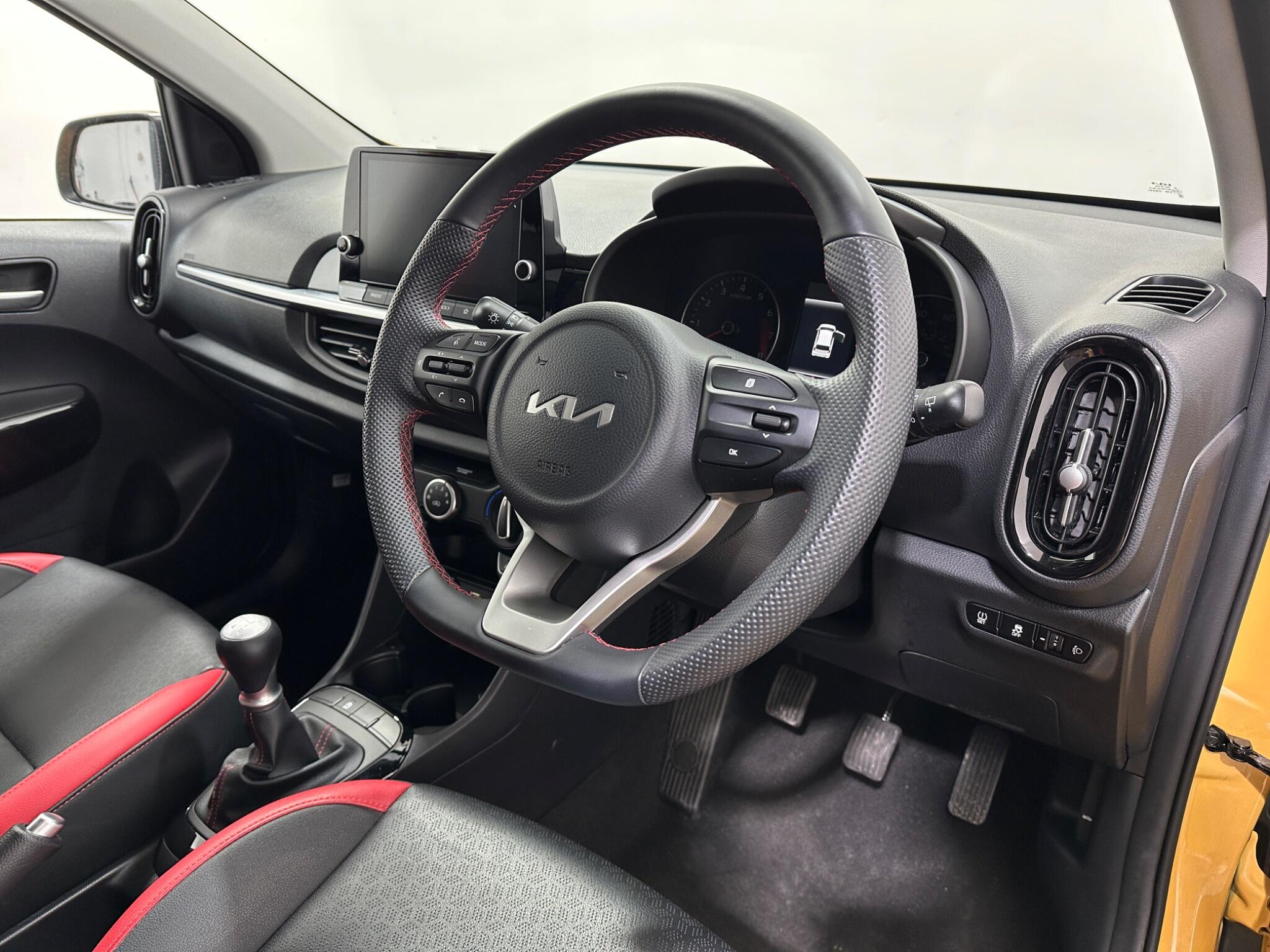 Kia Picanto view 11