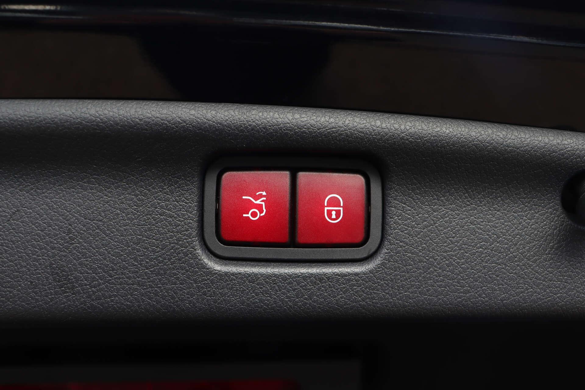 Mercedes-Benz C Class view 41
