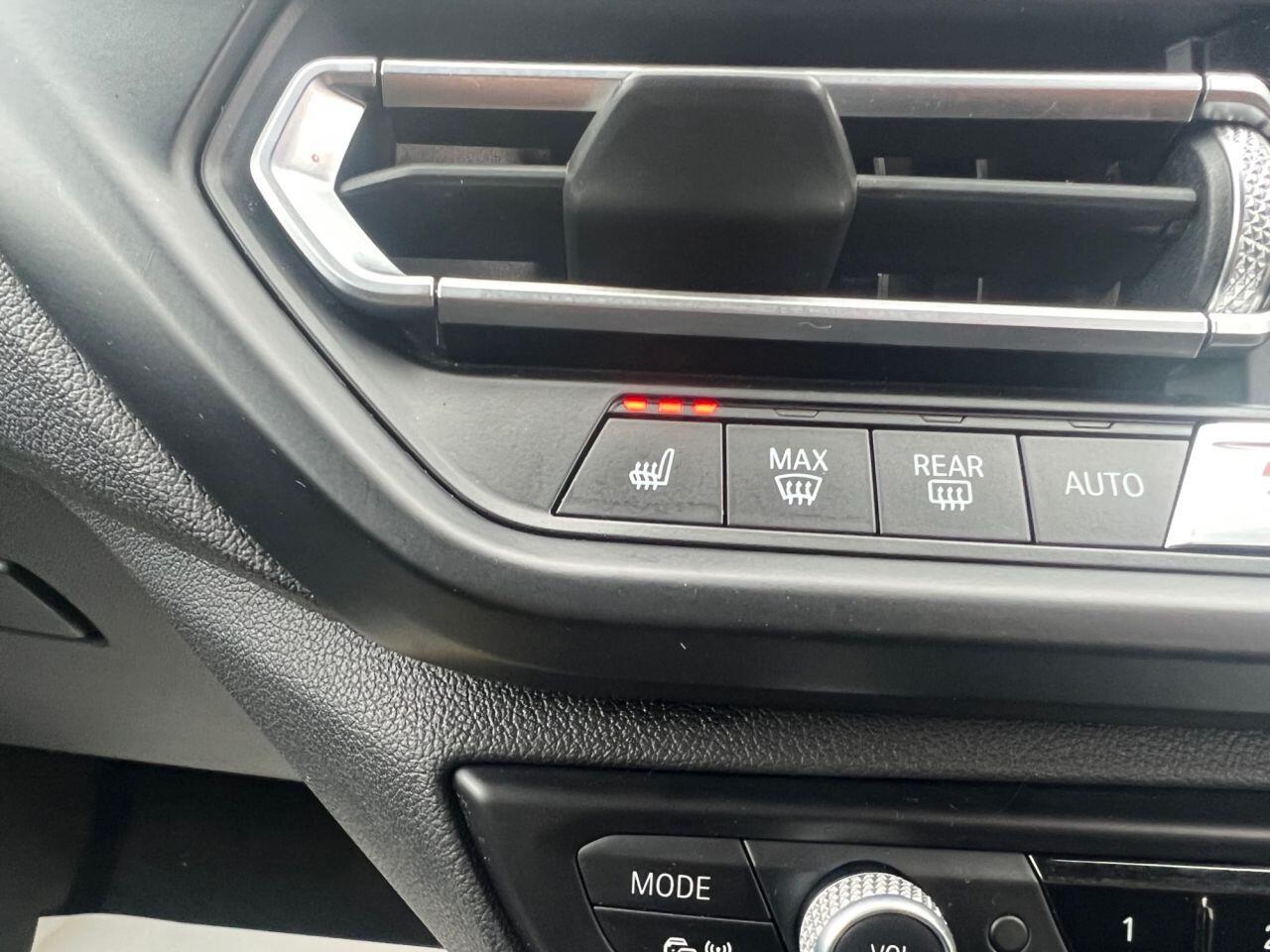 BMW 1 Series view 22
