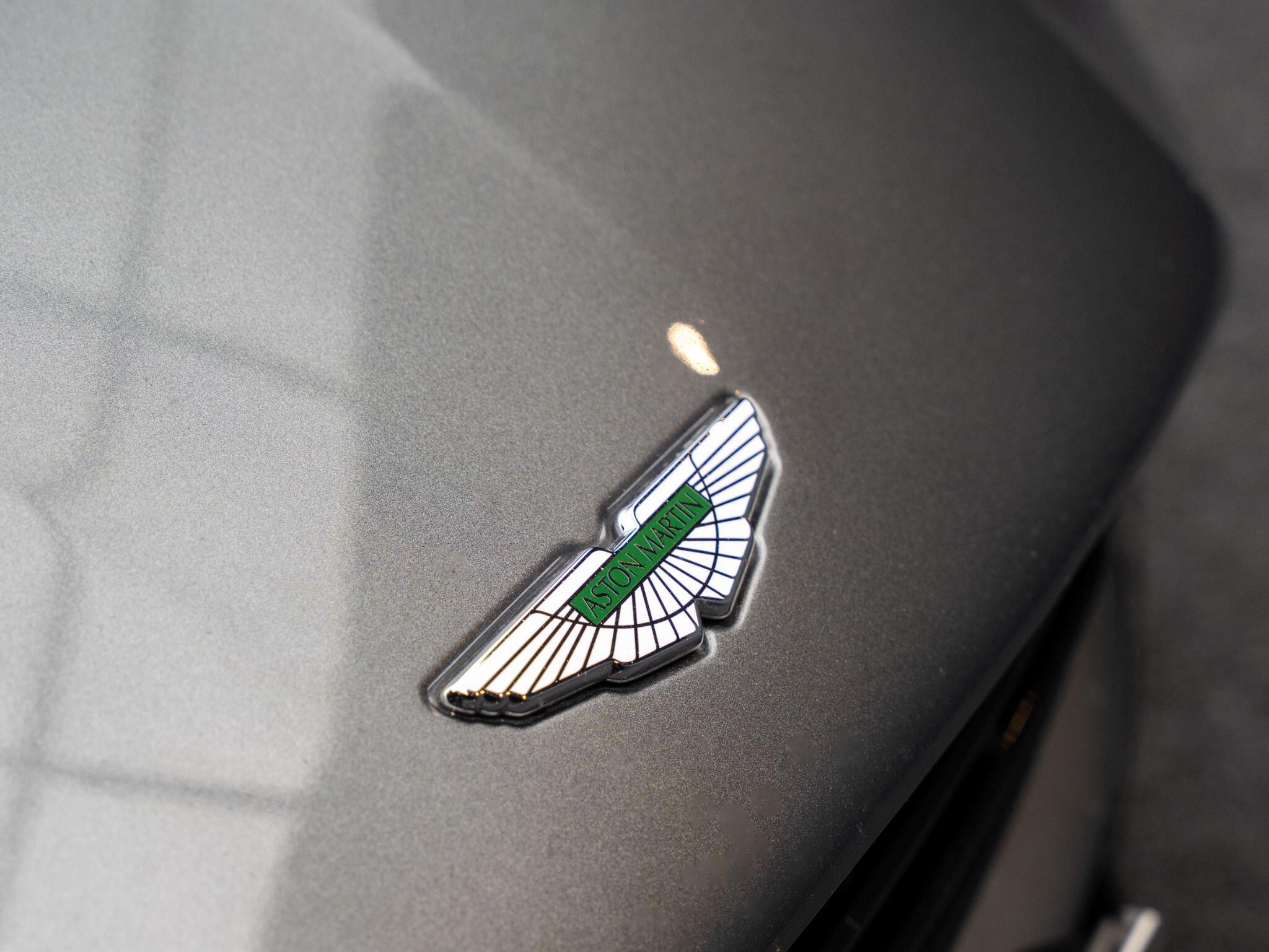 Aston Martin DB11 view 27