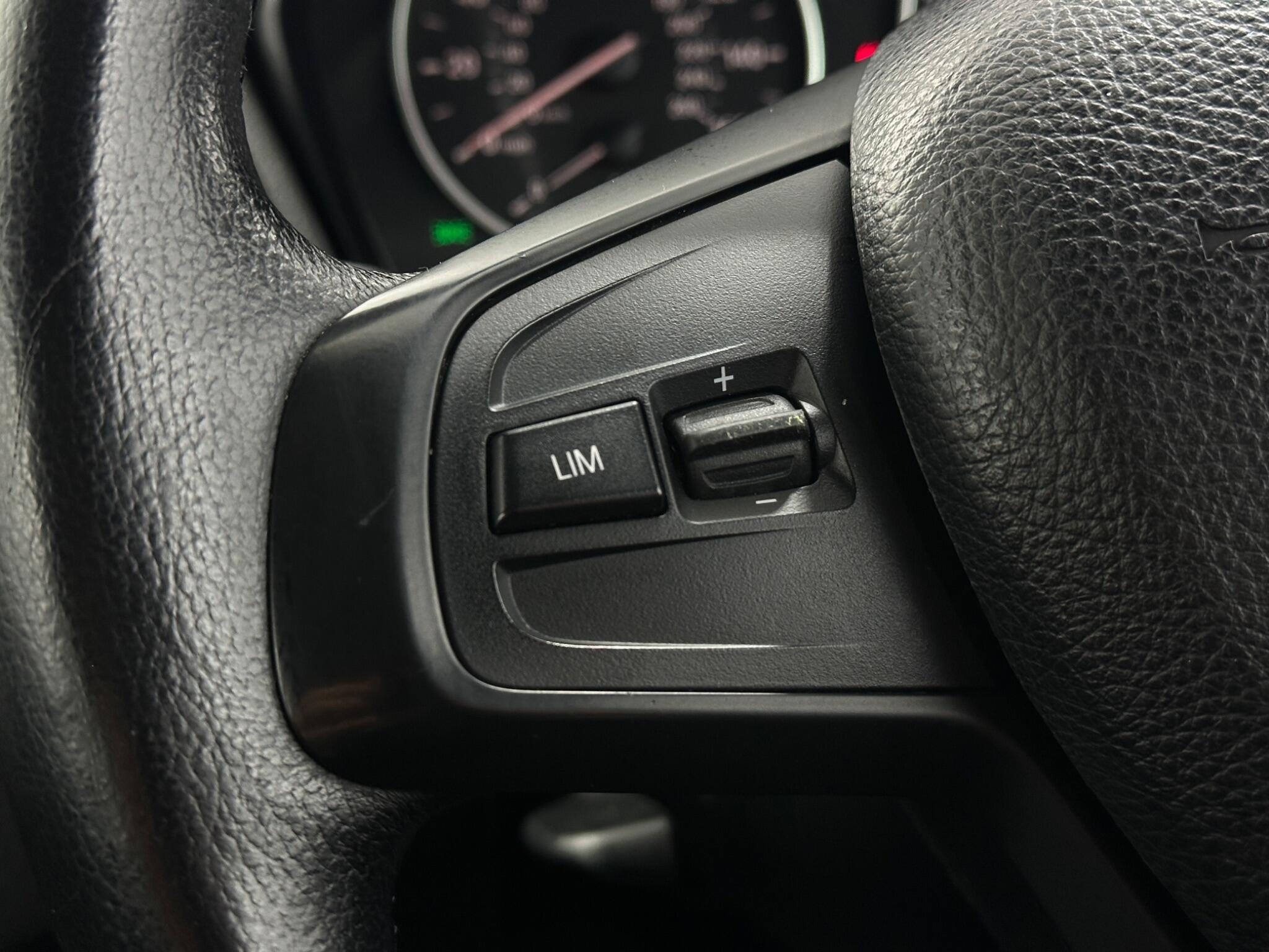 BMW 2 Series view 15