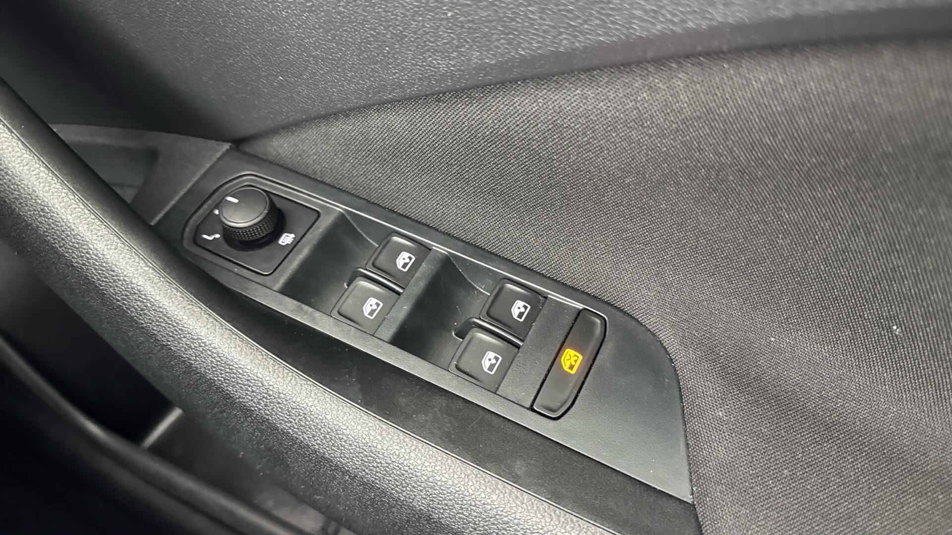 Skoda Scala view 35