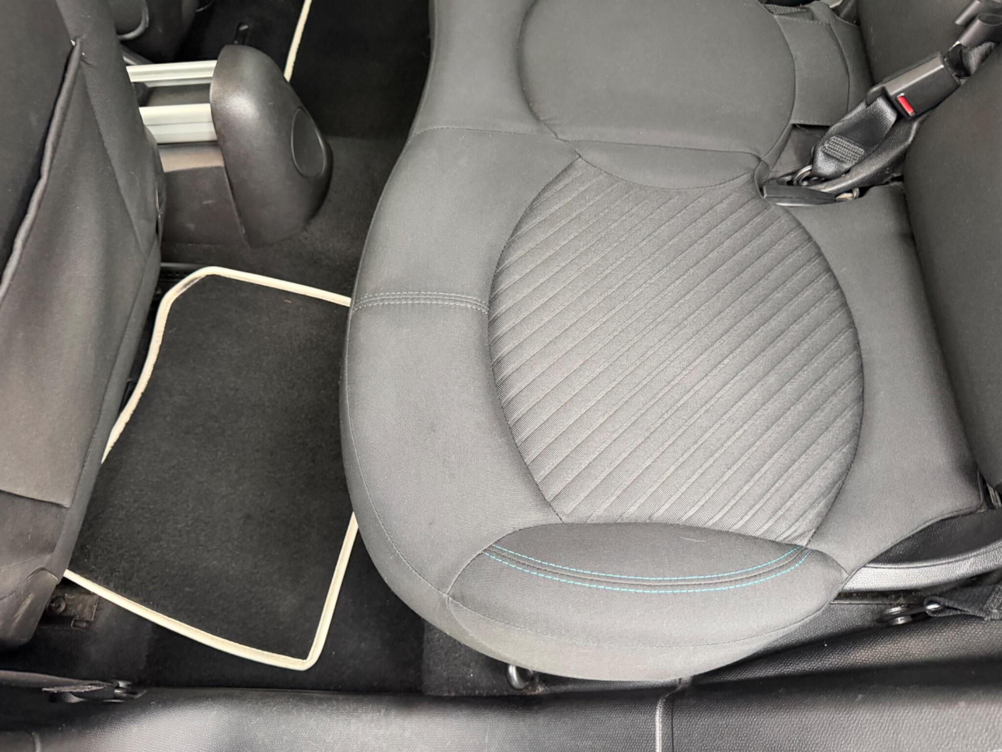 Mini Countryman view 29