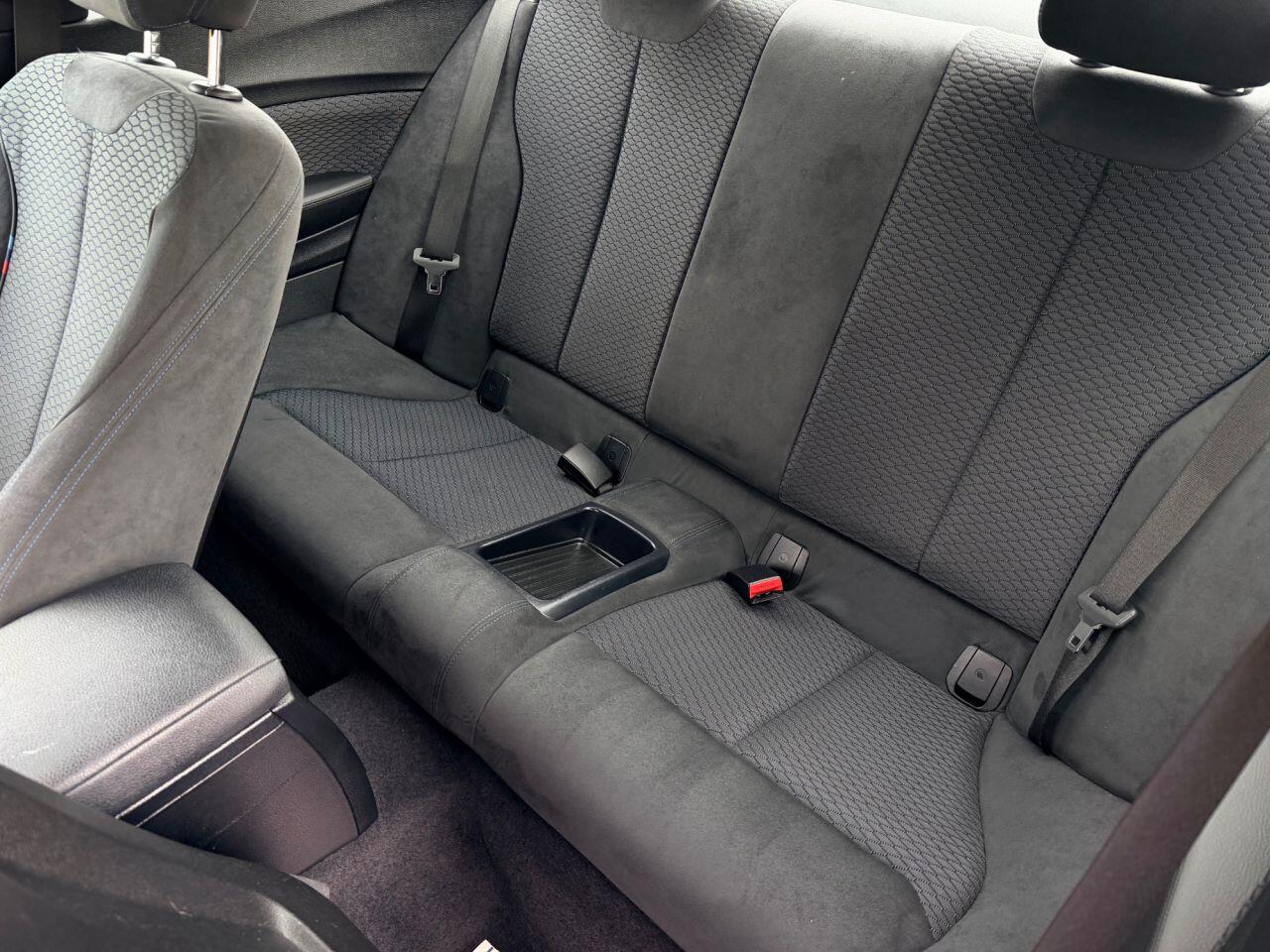 BMW 2 Series view 22