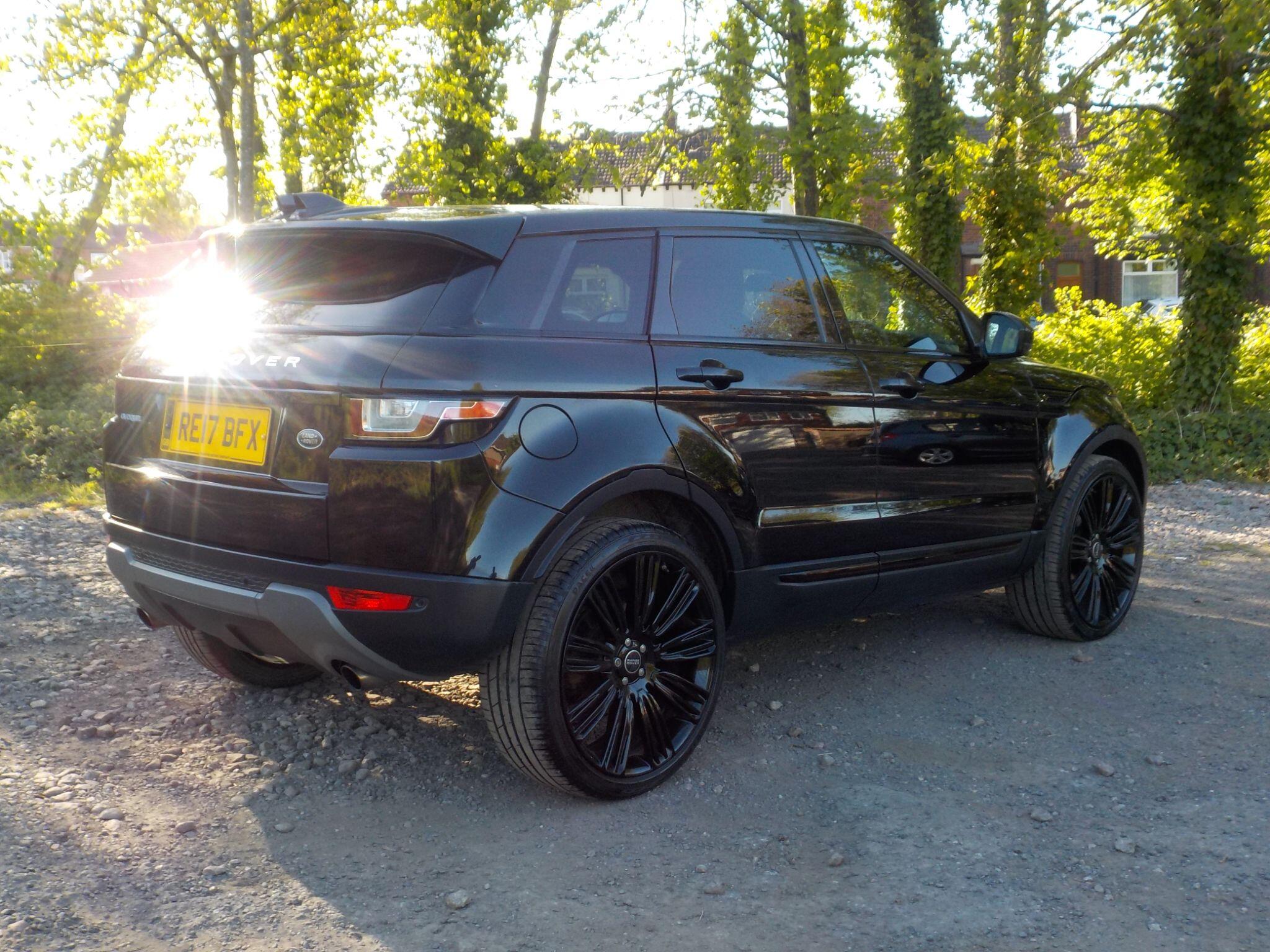 Land Rover Range Rover Evoque 2.0 eD4 SE Tech FWD Euro 6 (s/s) 5dr