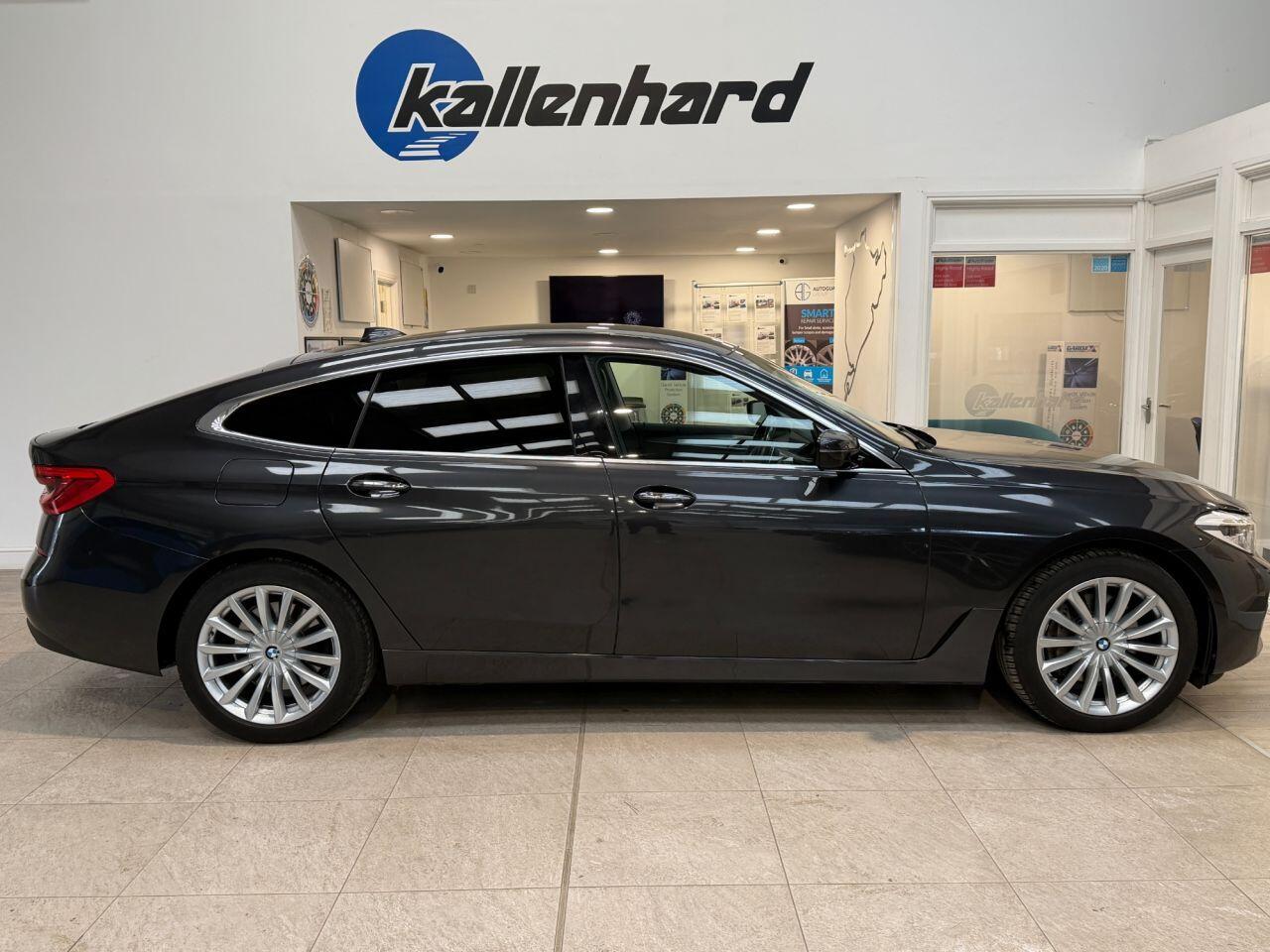 BMW 6 Series Gran Turismo view 8
