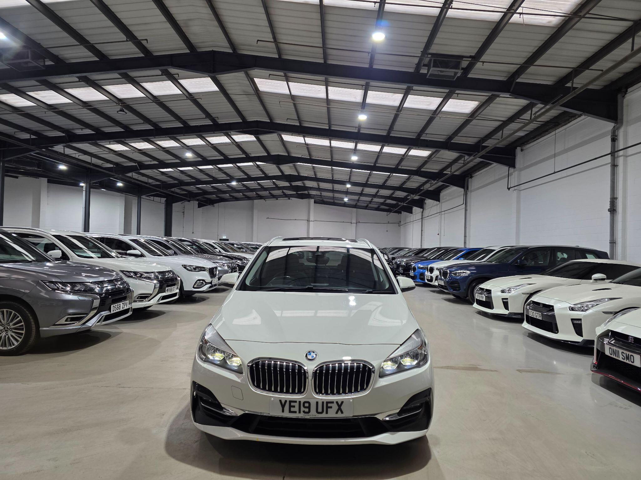 BMW 2 Series Active Tourer view 2