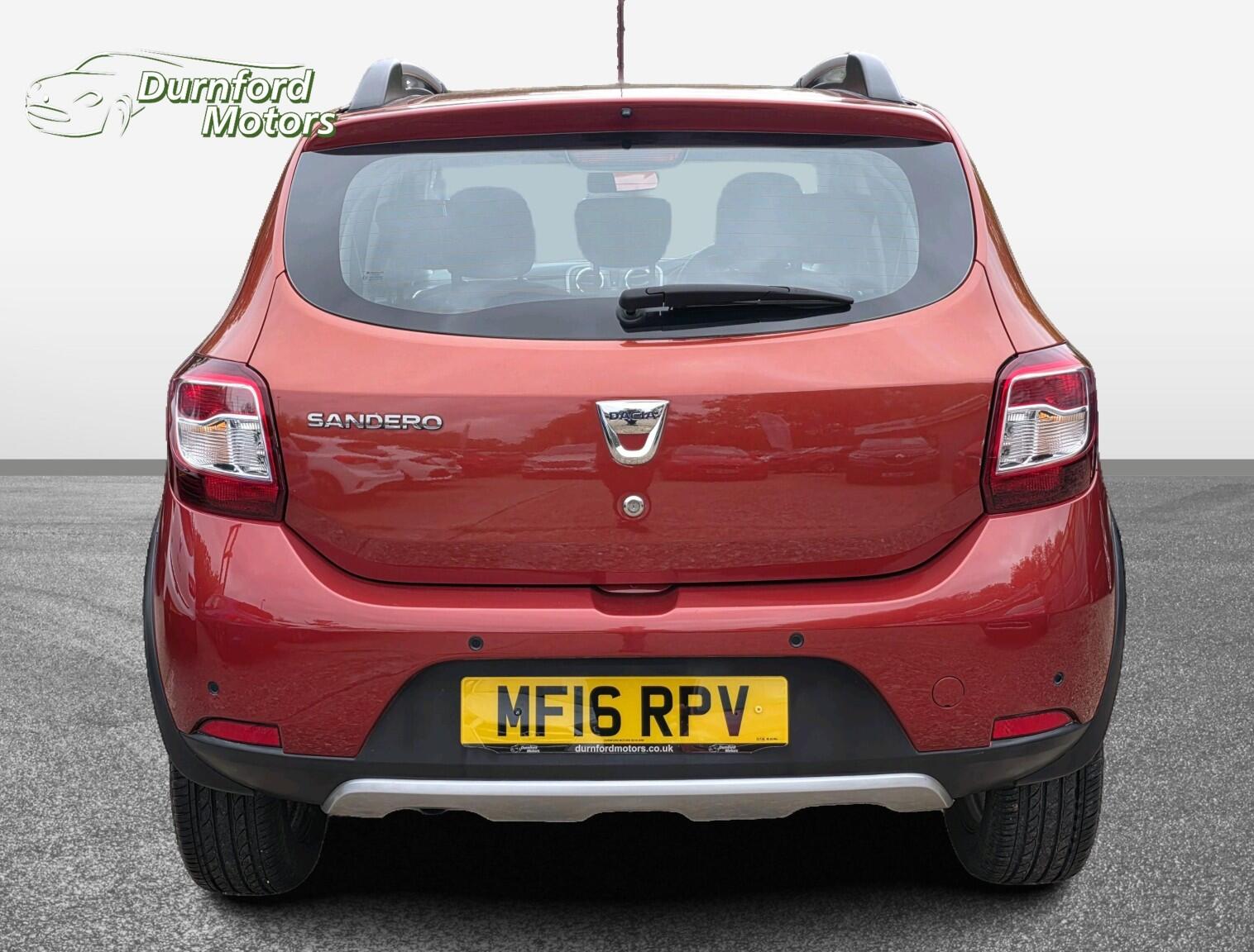Dacia Sandero view 5