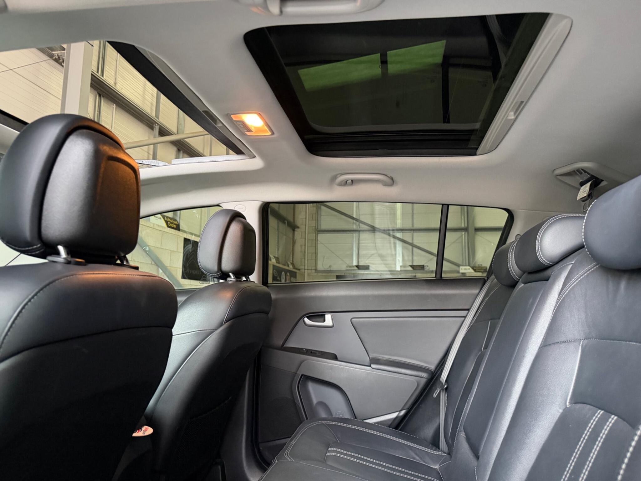 Kia Sportage view 80
