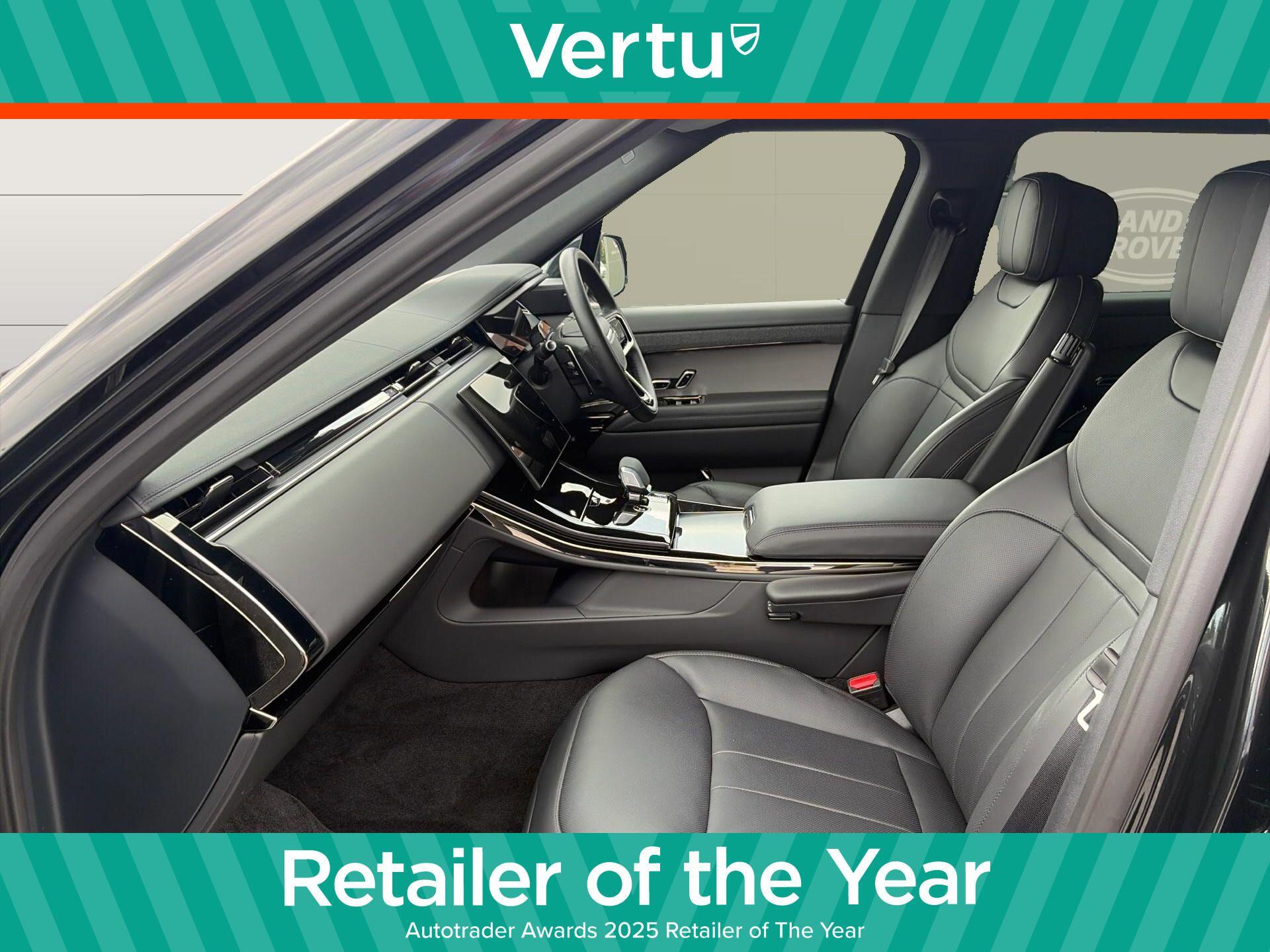 Land Rover Range Rover Sport view 3