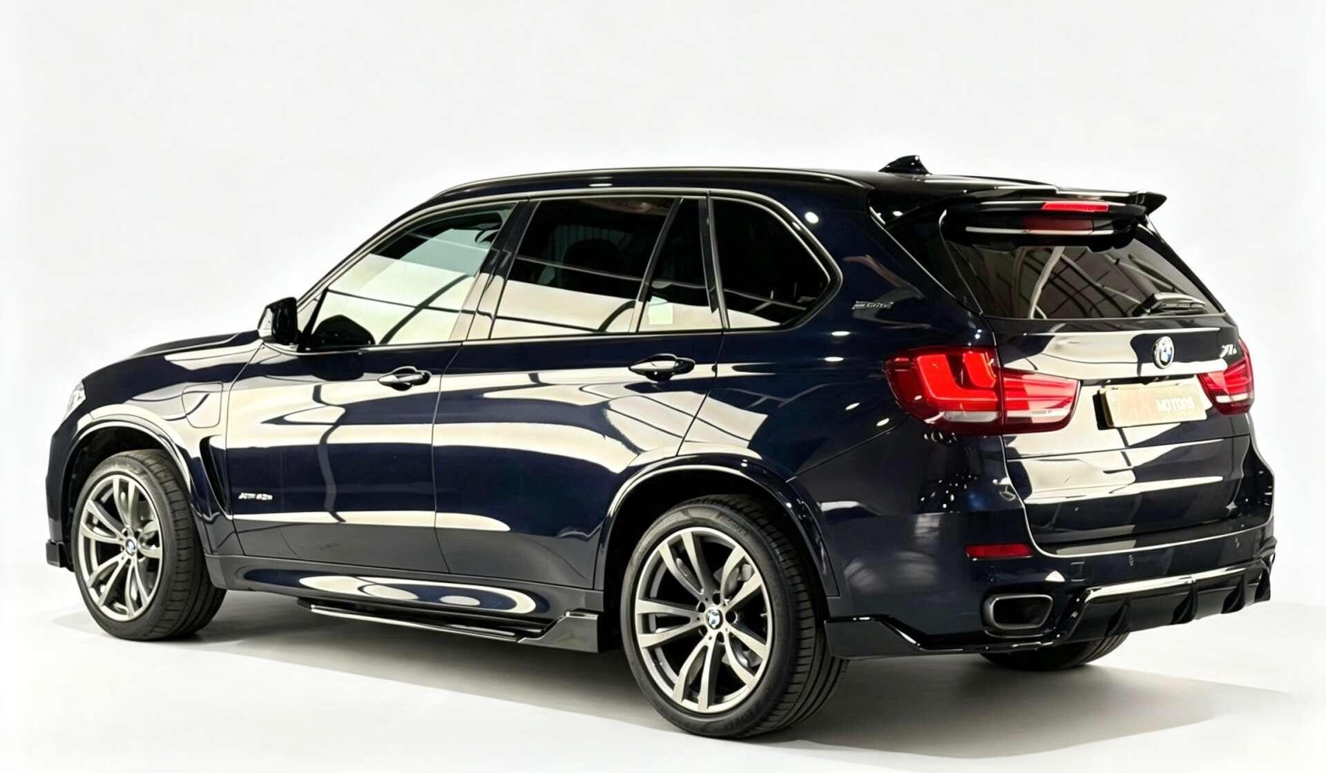 BMW X5 view 12