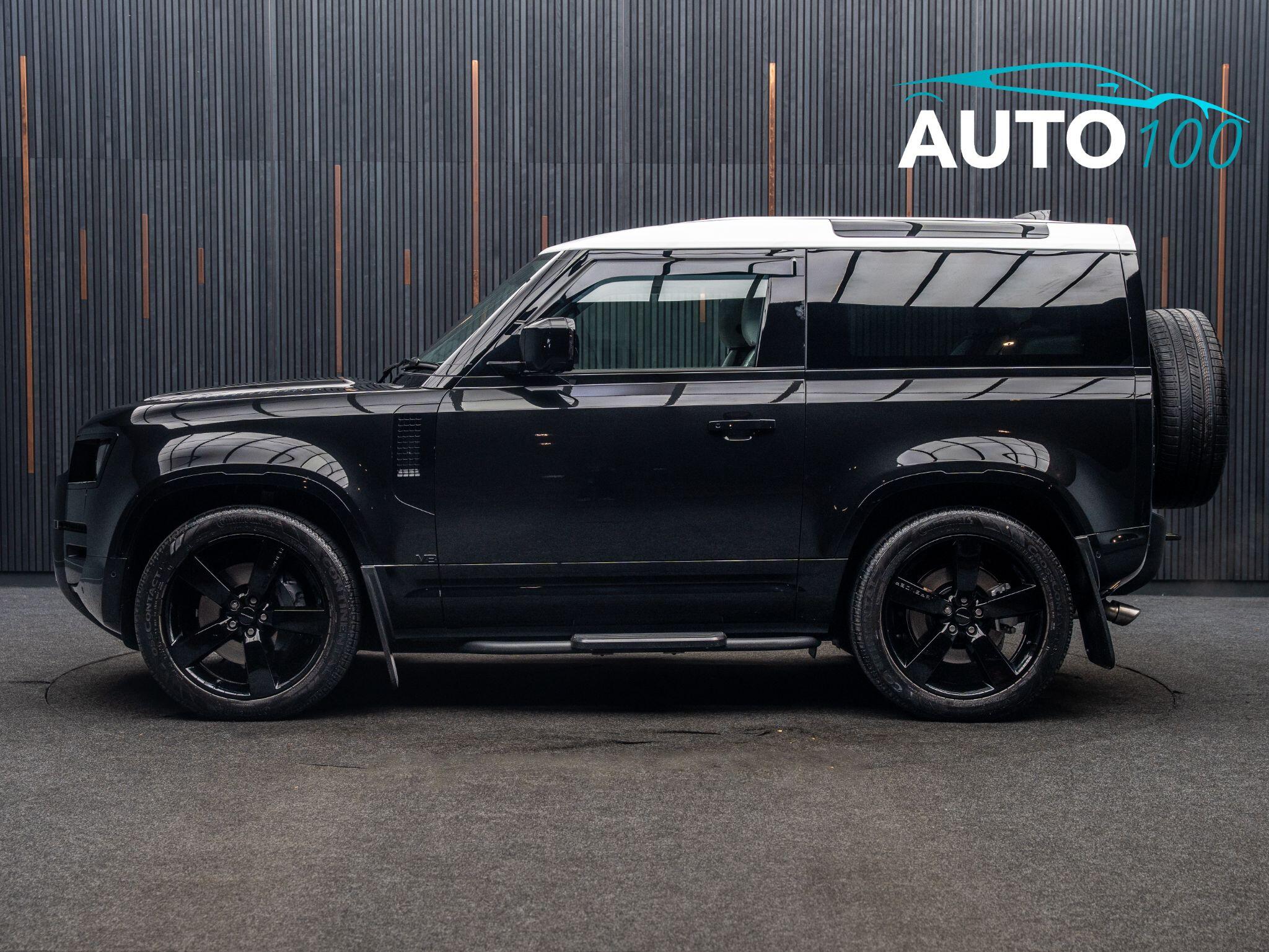 Land Rover Defender view 17