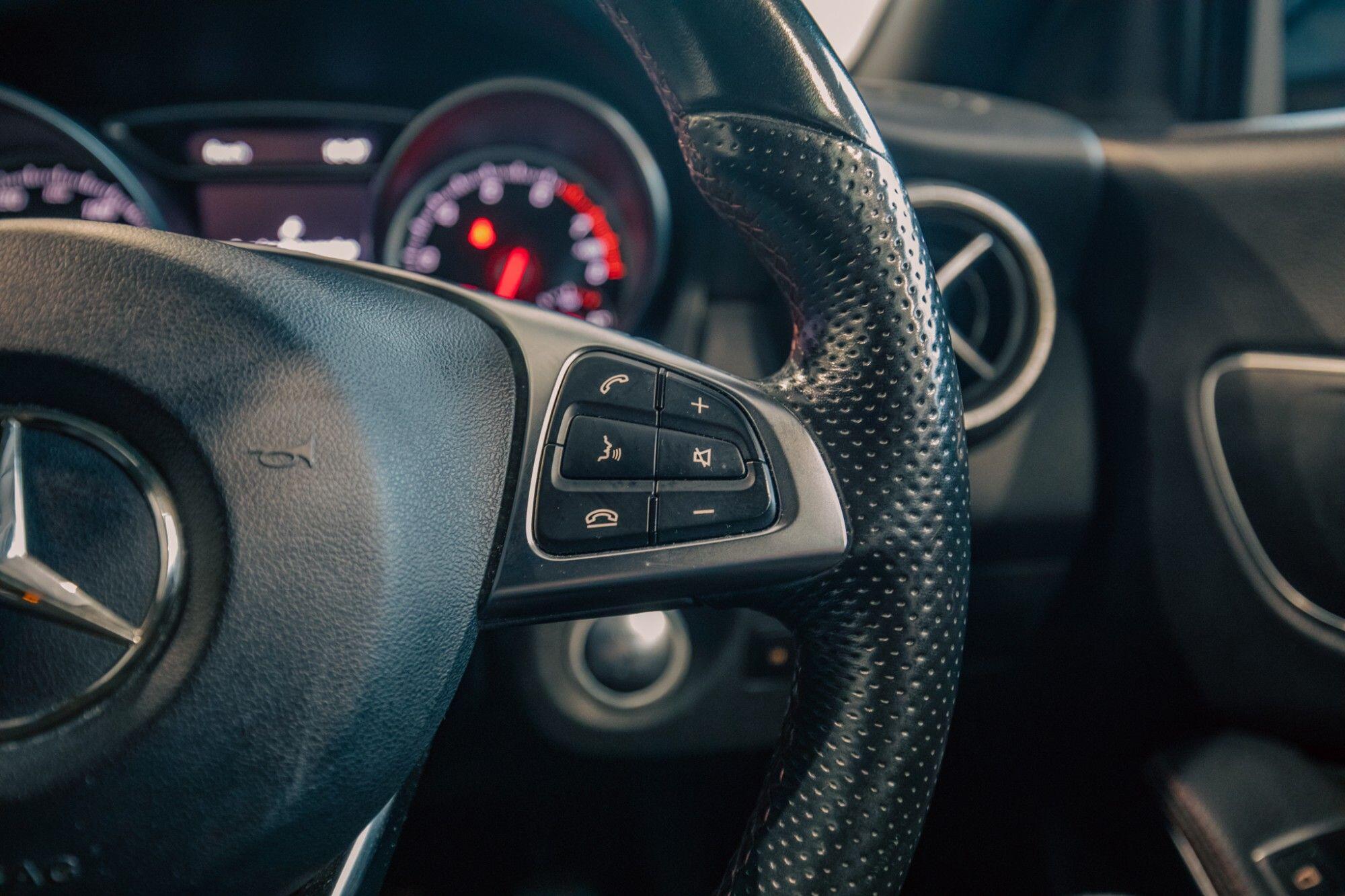 Mercedes-Benz CLA view 10