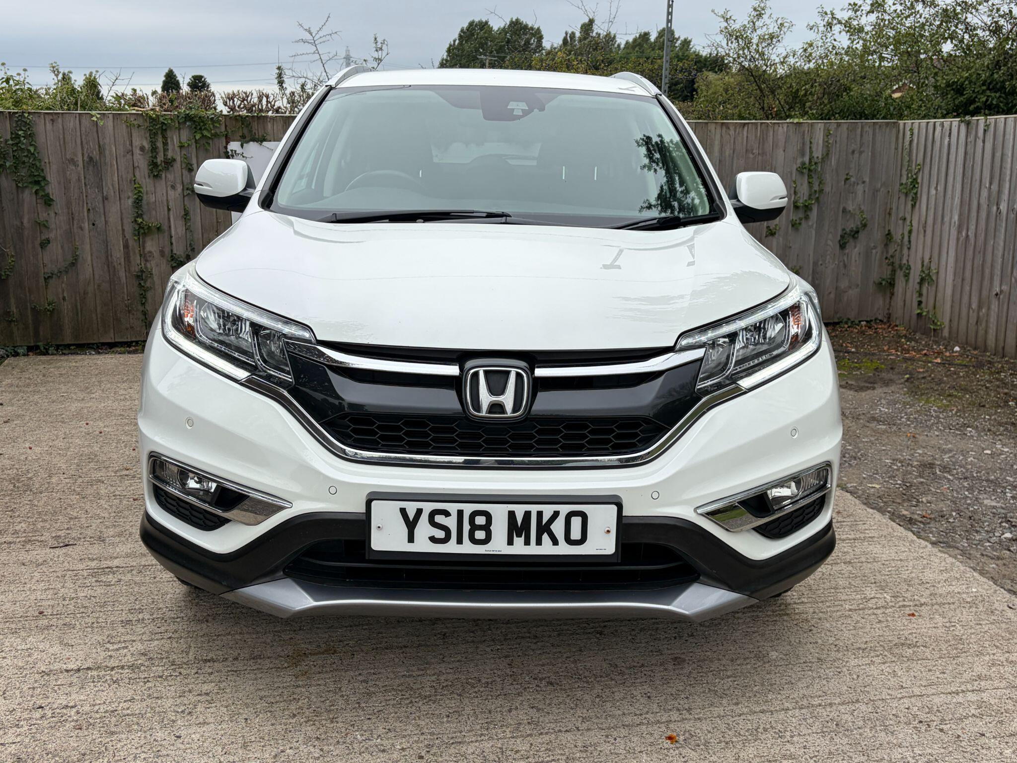 Honda CR-V view 3