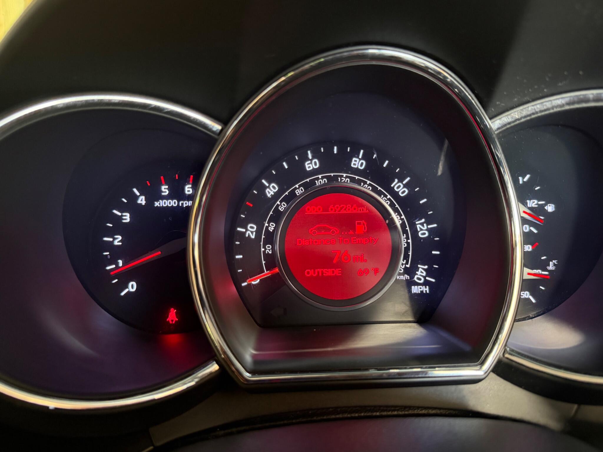Kia Rio view 24