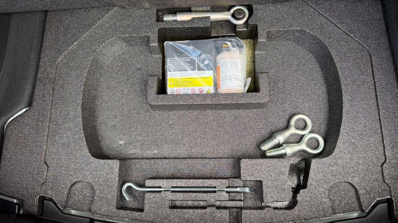 Mazda Mazda3 view 33