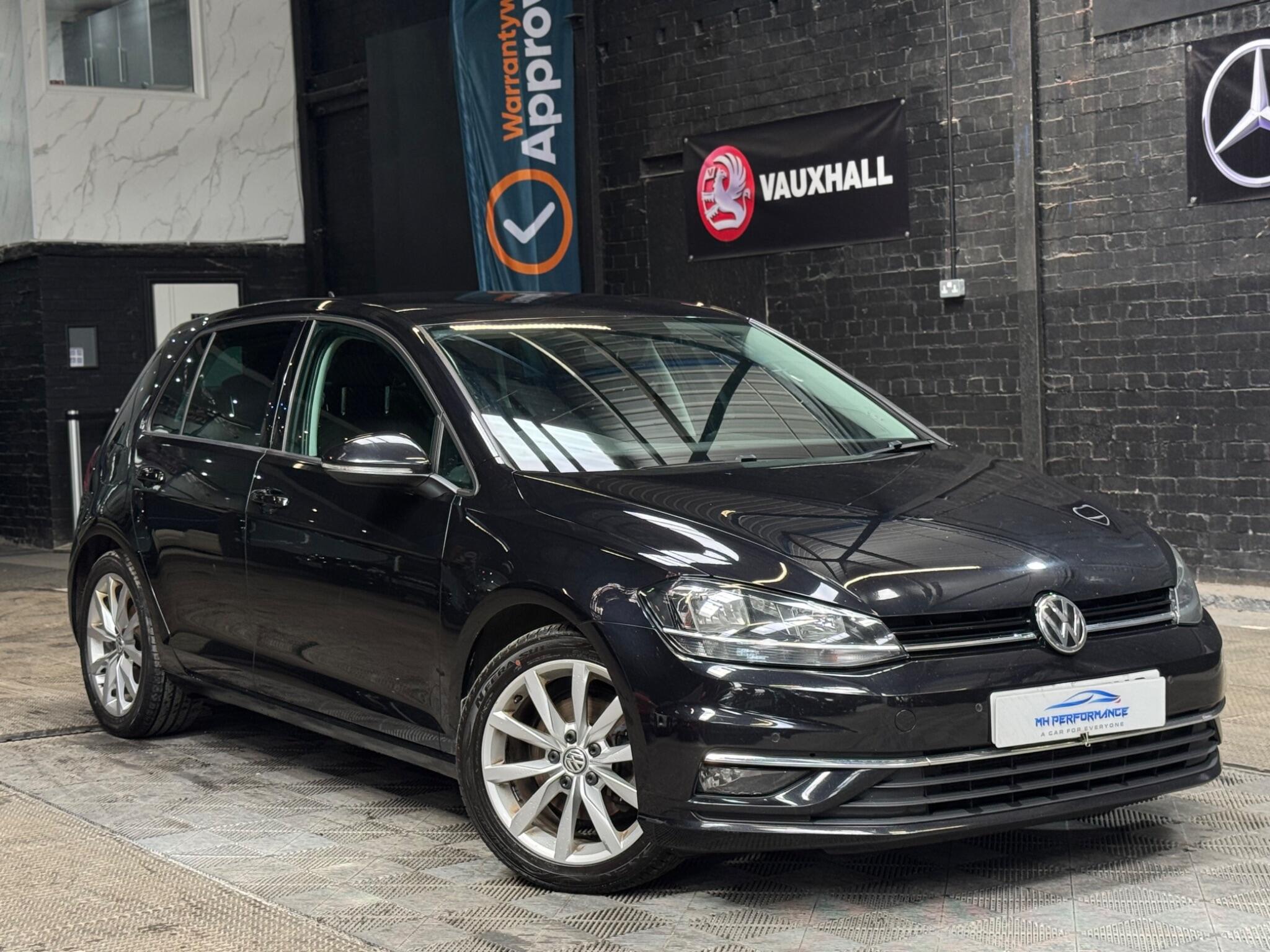 Volkswagen Golf view 3