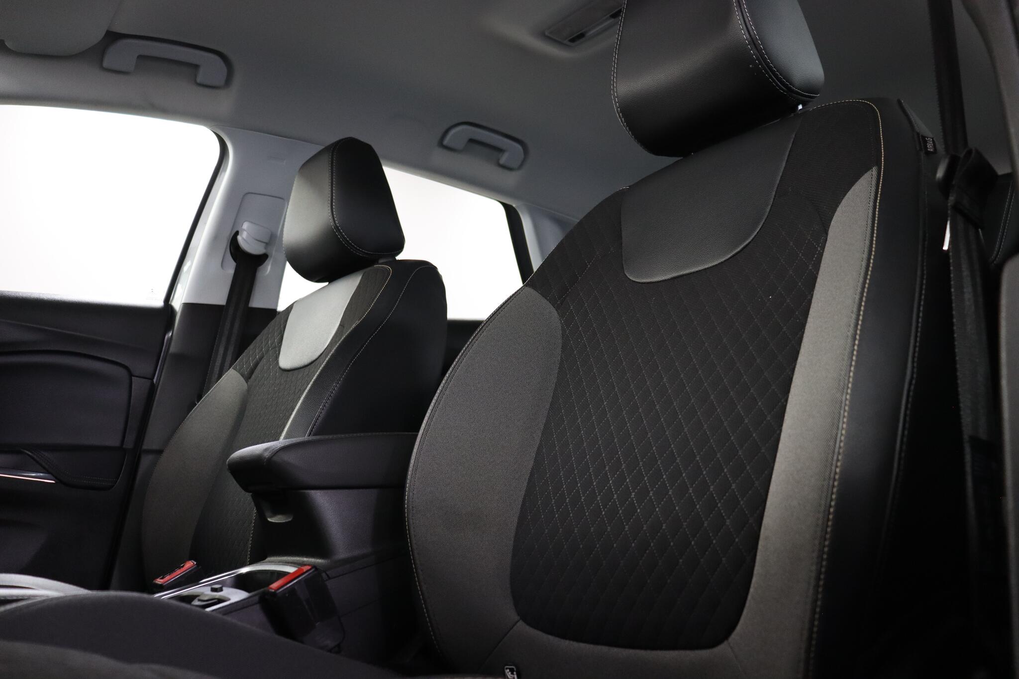 Vauxhall Grandland X view 38