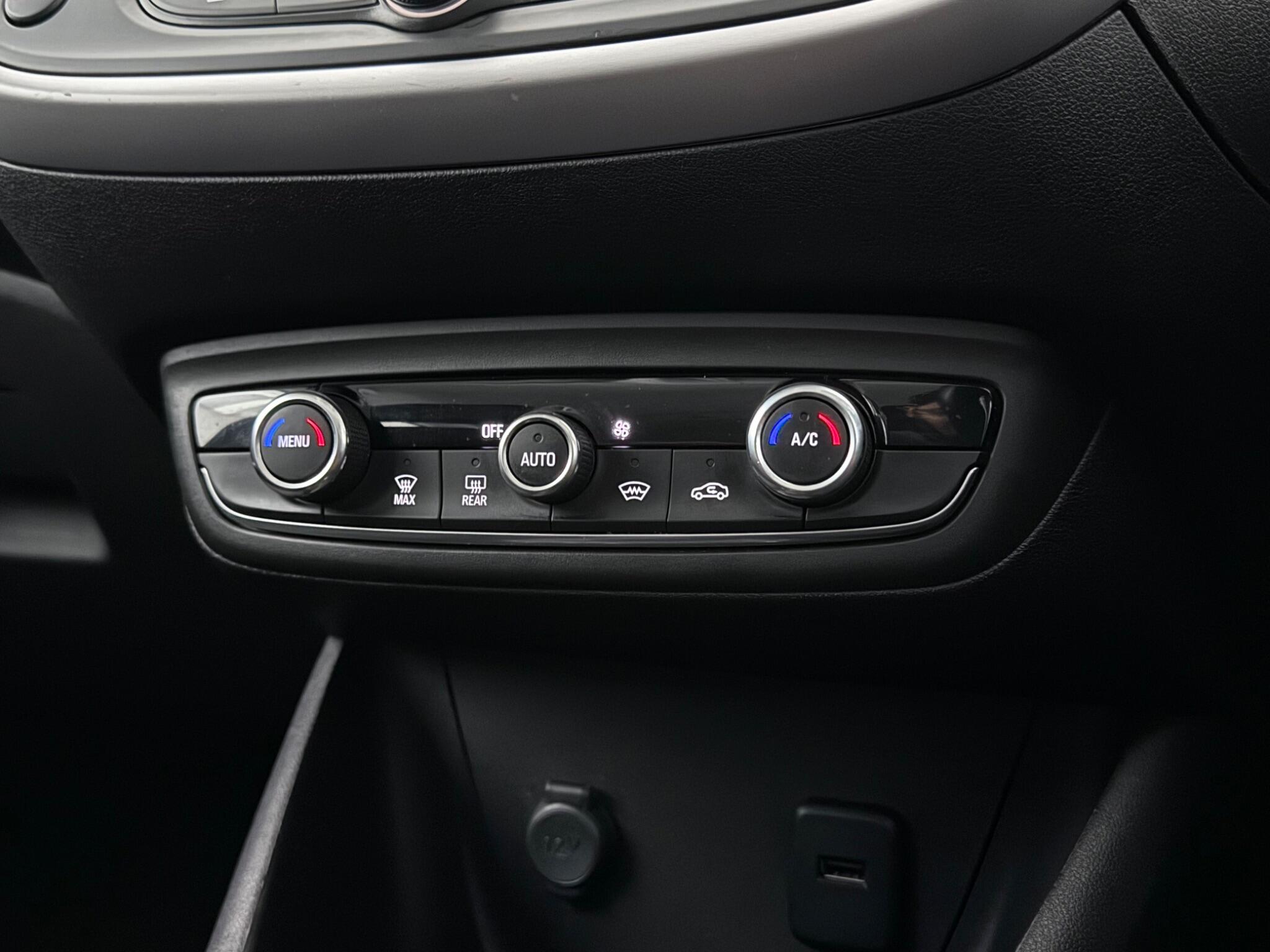 Vauxhall Crossland X view 21