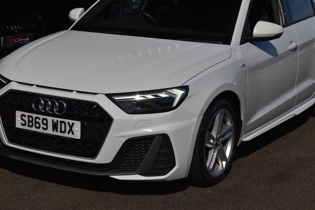 Audi A1 view 22