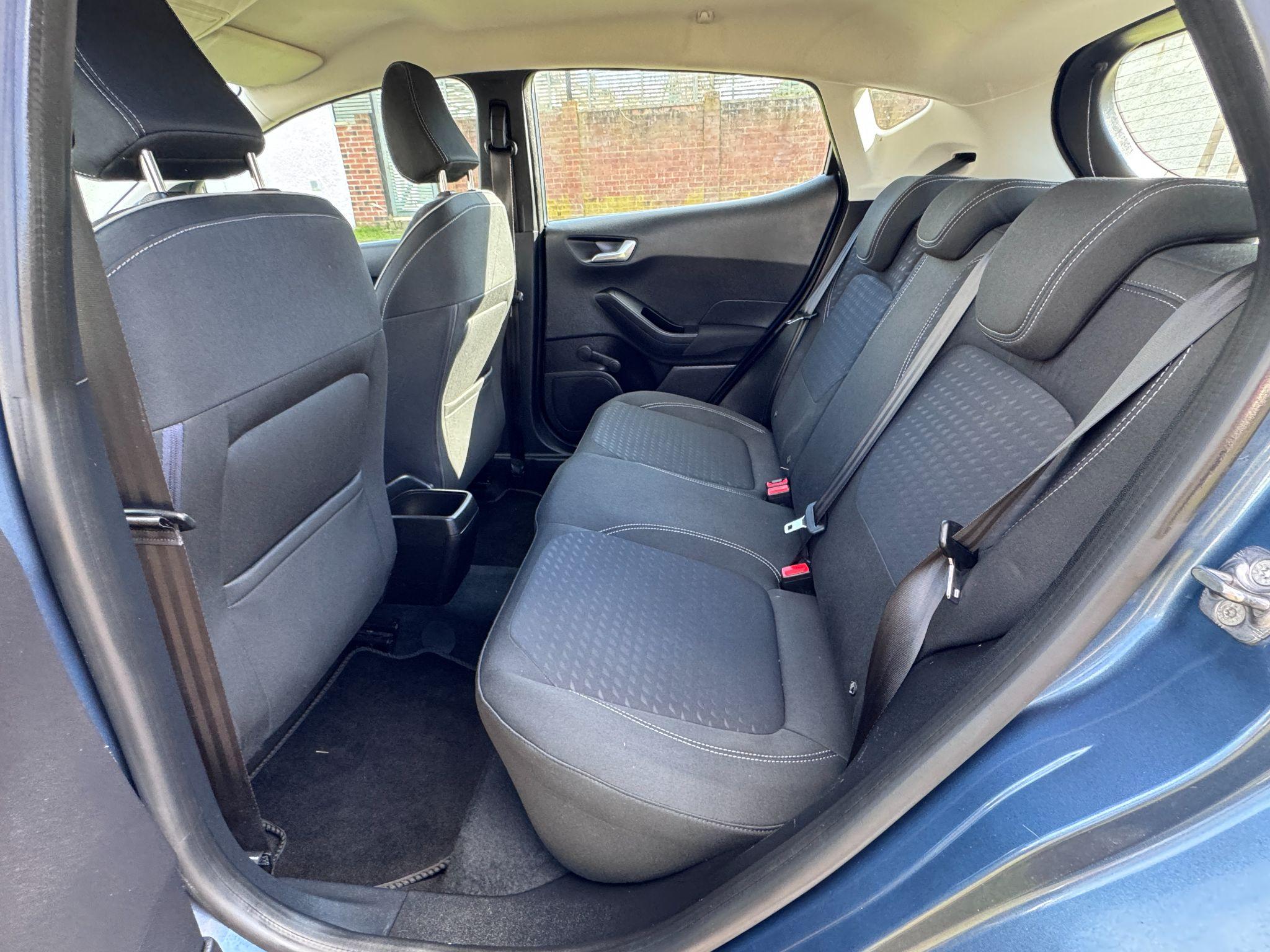 2018 Ford Fiesta image 22