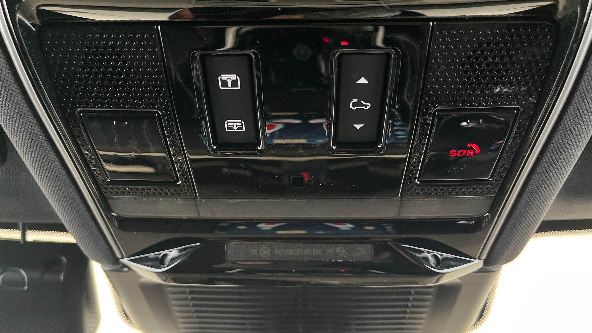 Land Rover Range Rover Sport view 23