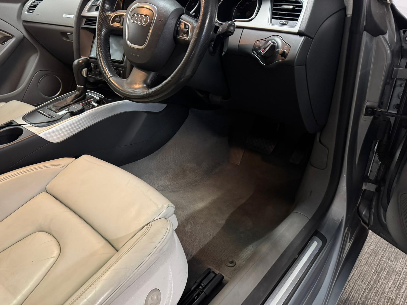 Audi A5 view 11