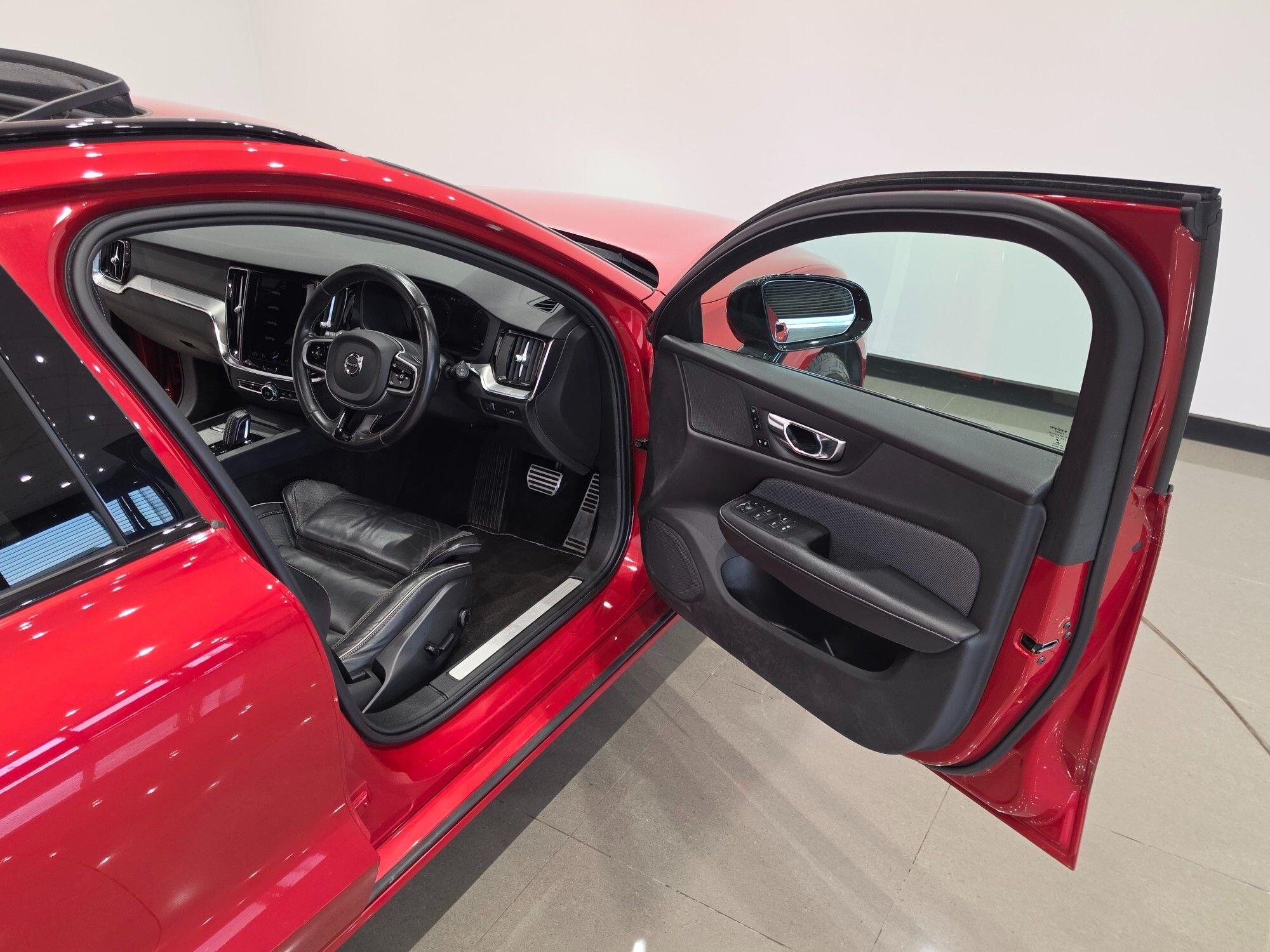 Volvo V60 view 60